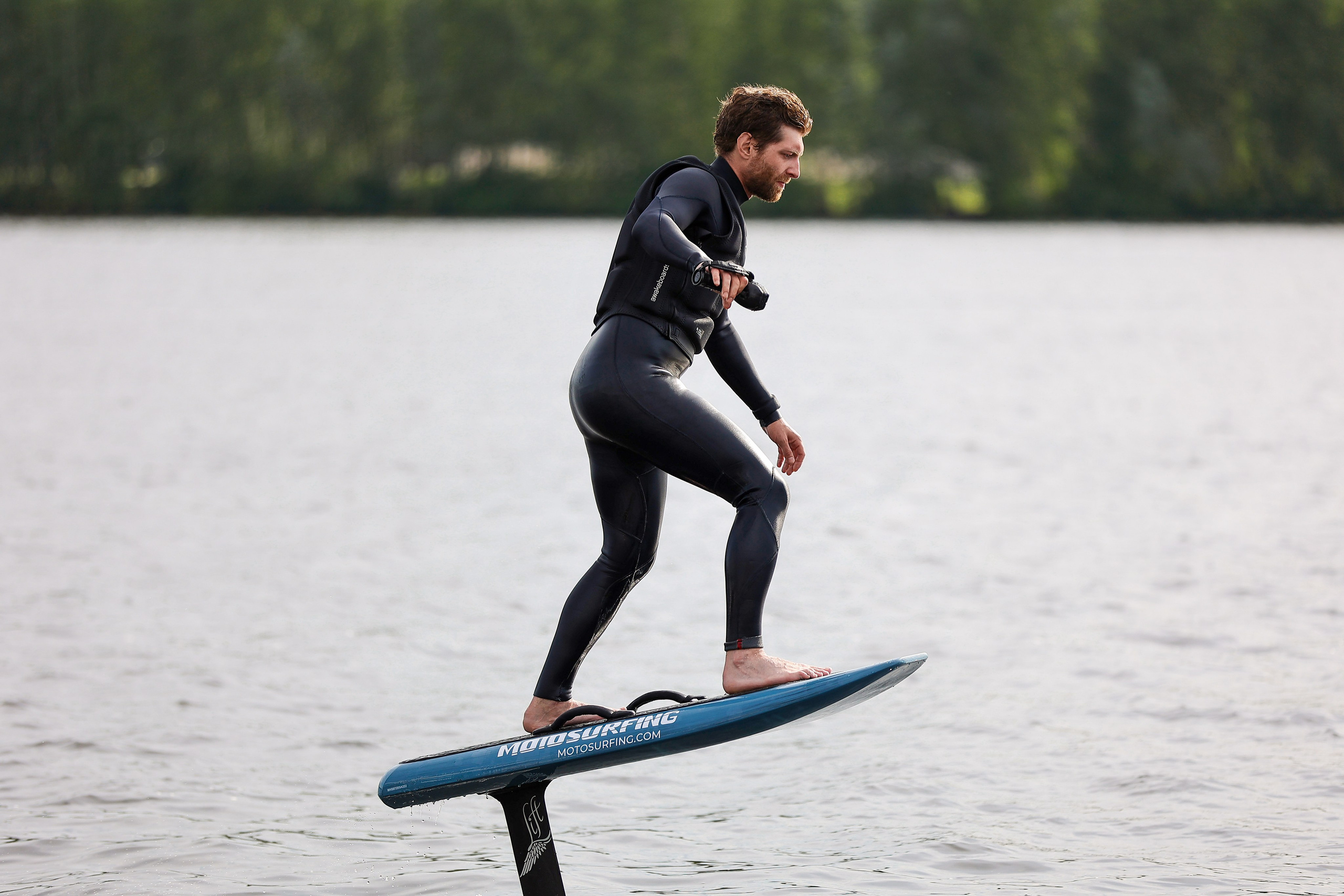 ✨ Мотосерфинг: Чувство свободы и движение на любой водной глади! ✨