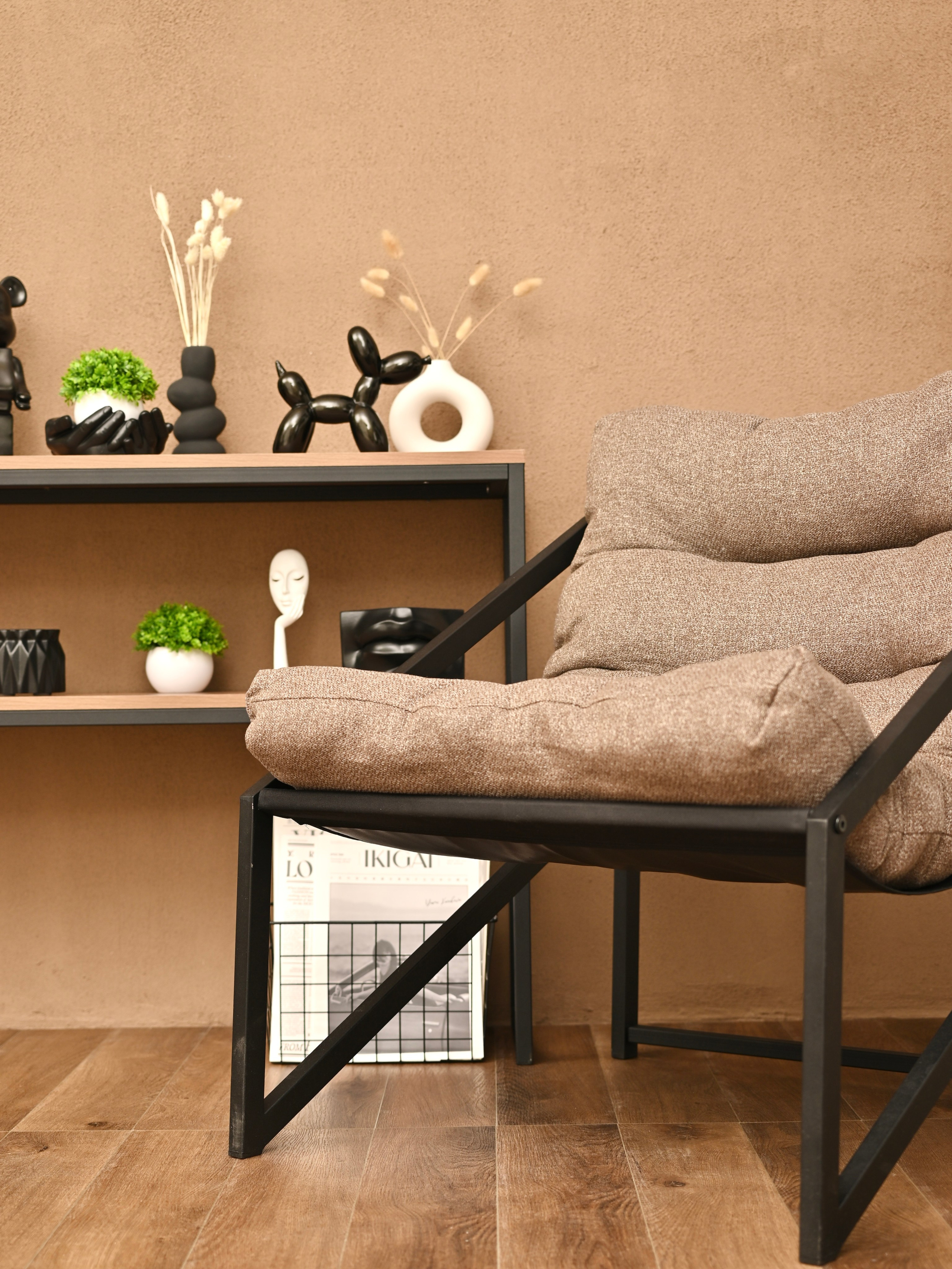 Большой выбор локаций для фотосъемок для каталогов на маркетплейсы. ТМ Продакшн — Съемка для маркетплейсов в Москве