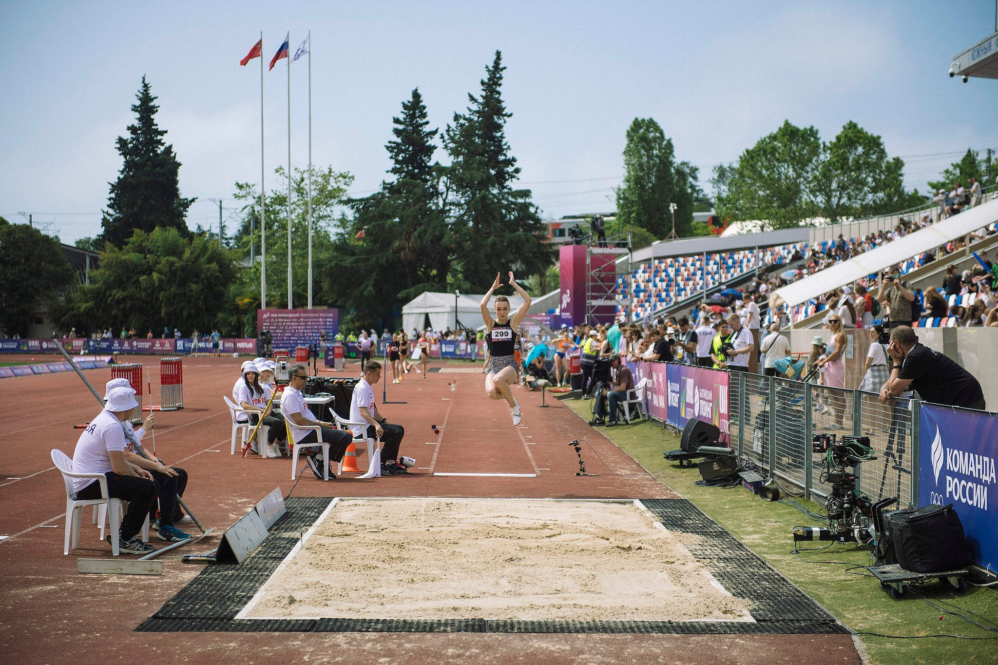 Прыжок в длину у девушек на Командном чемпионате России