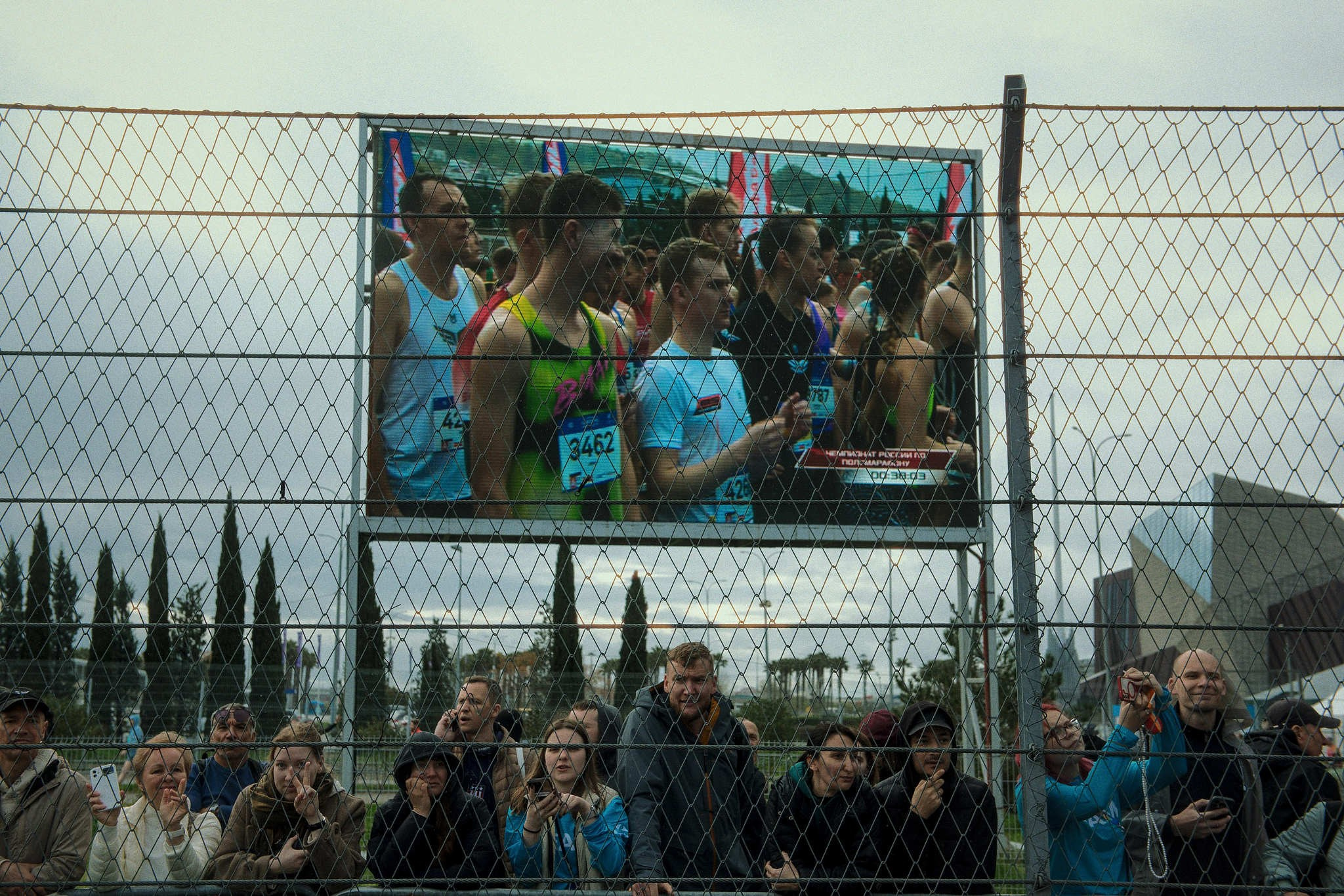 Чемпионат России по полумарафону. Сириус Автодром 2026. Репортажный фотограф в Сочи — Михаил Мордасов