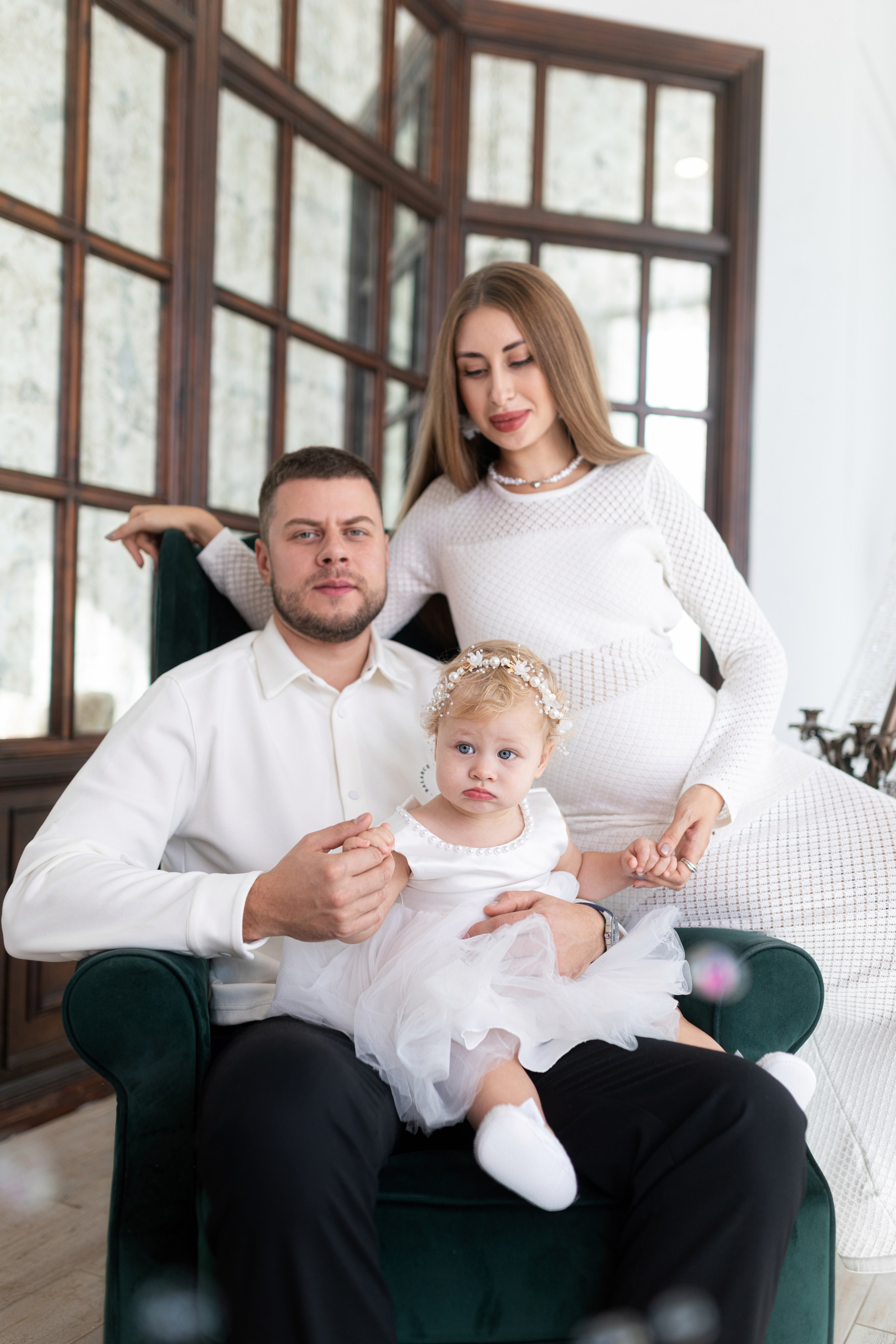 Семейная съемка для Яны и Дани в интерьере. Дмитрий Шульгин, портретный фотограф в Воронеже