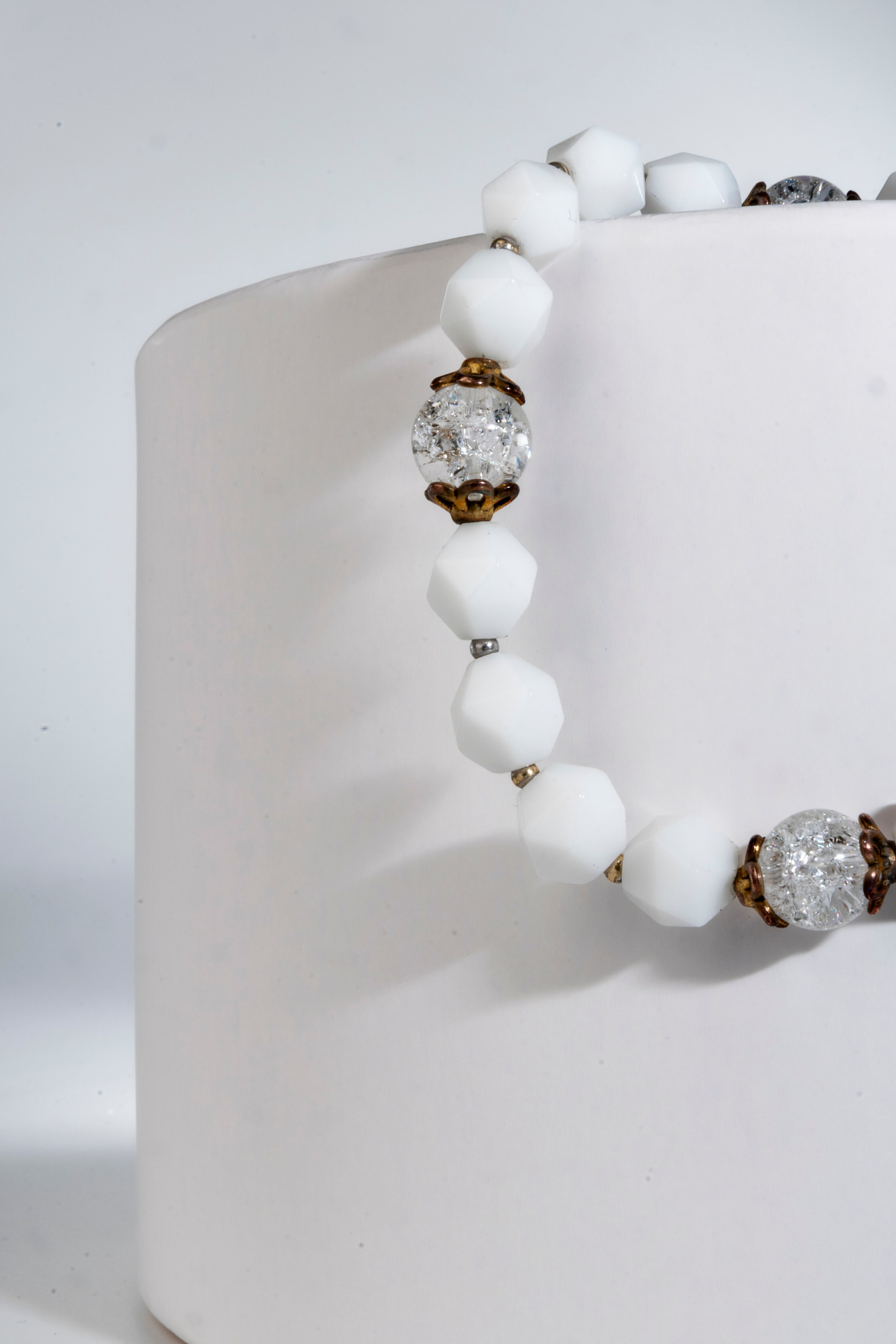 Украшения из камней