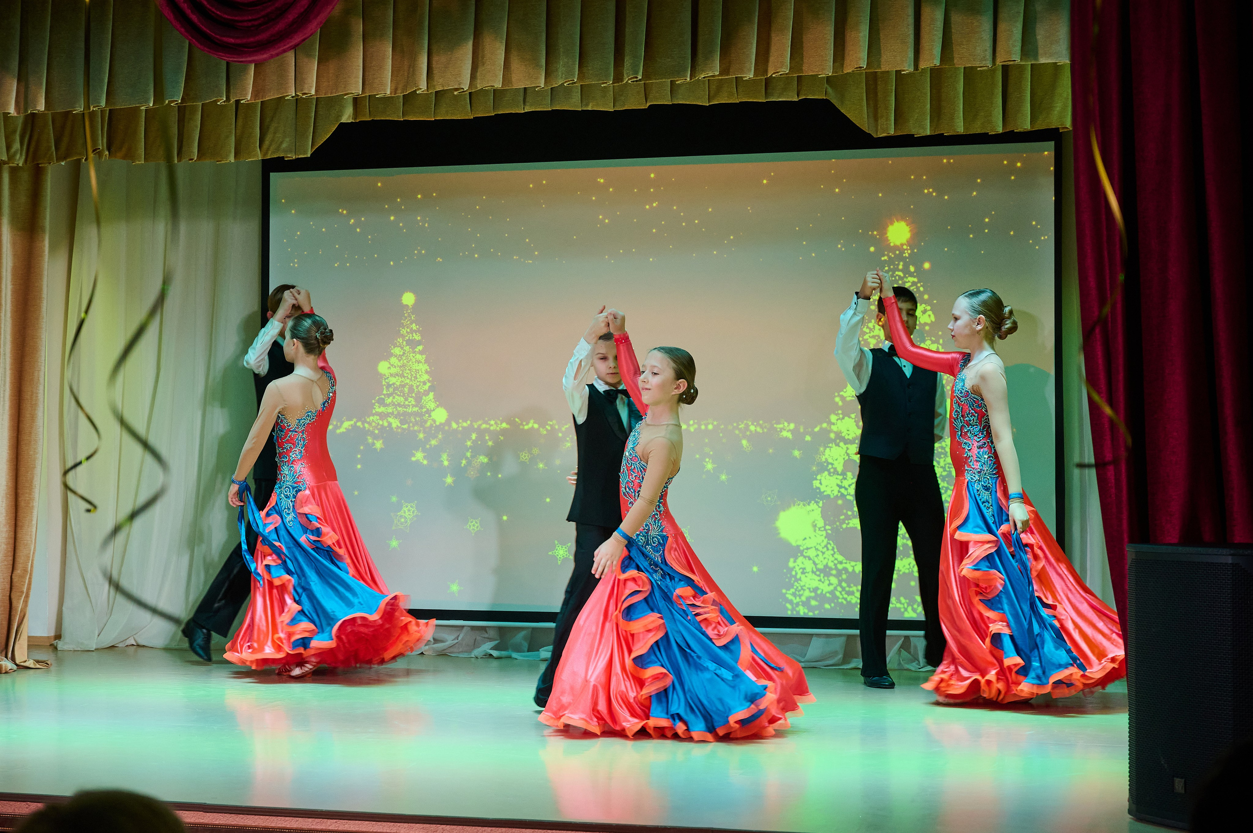 НГ ДК Виноградный. Жизнь курорта Кабардинка в фотографиях