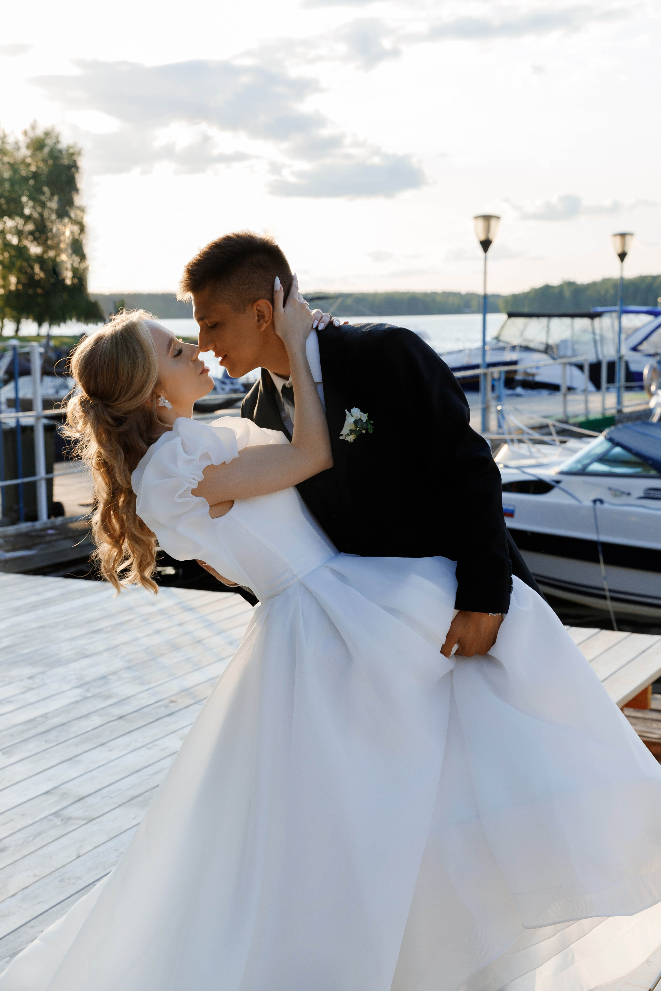 Фотосъемка свадьбы в загородном клубе Портофино. Фотограф Александра Сыщенко