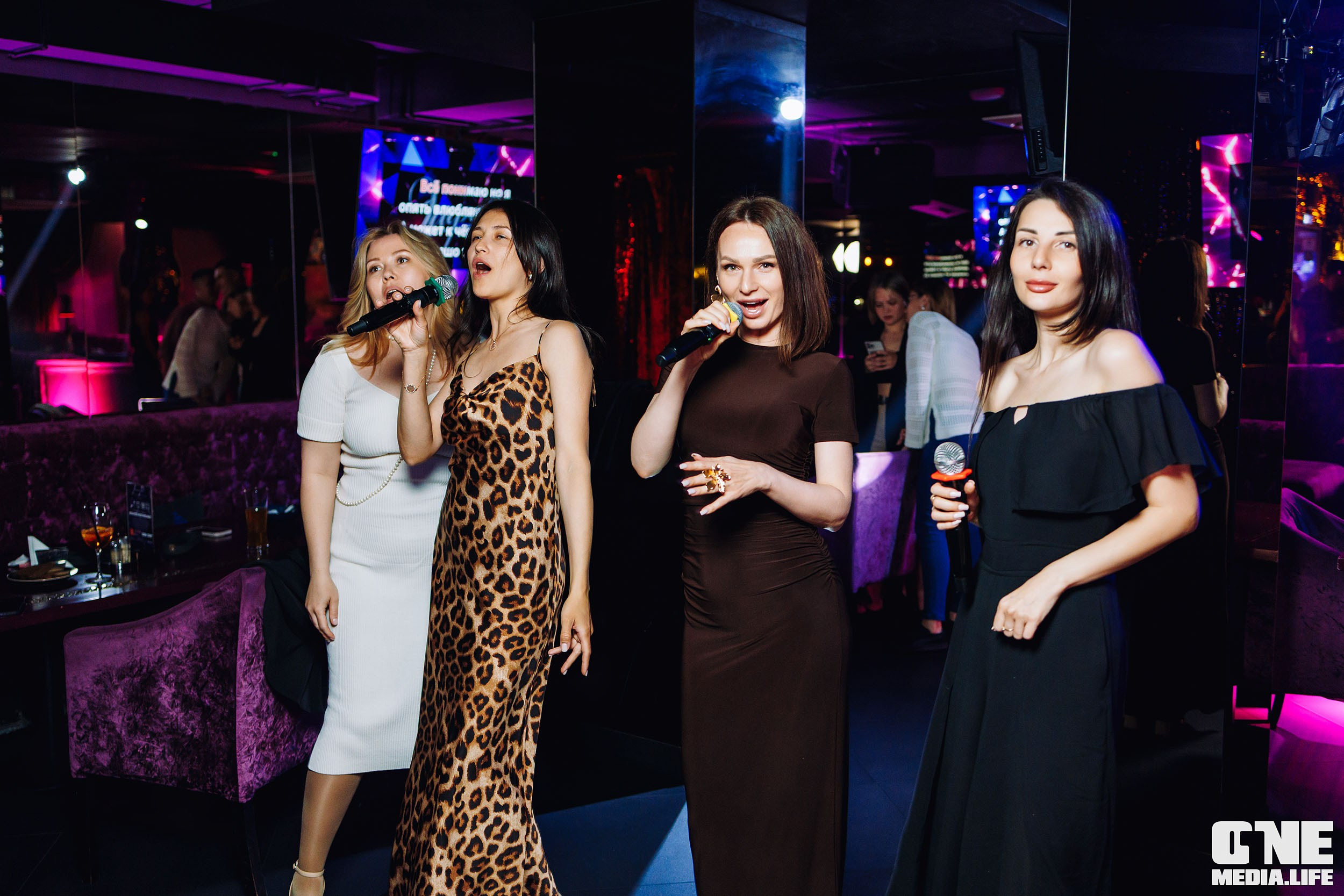 Фоторепортаж из караоке-клуба Эйфория. One Media Life: фоторепортажи, фотоотчеты с мероприятий и заведений