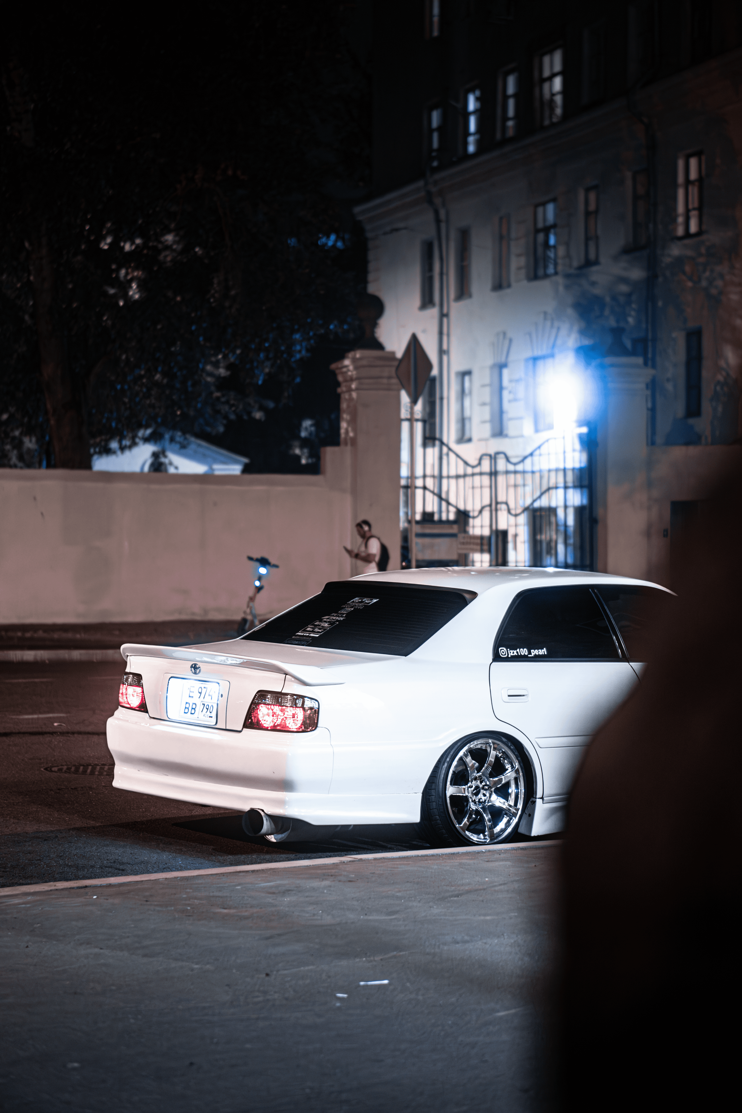Toyota Chaser JZX100: белая жемчужина