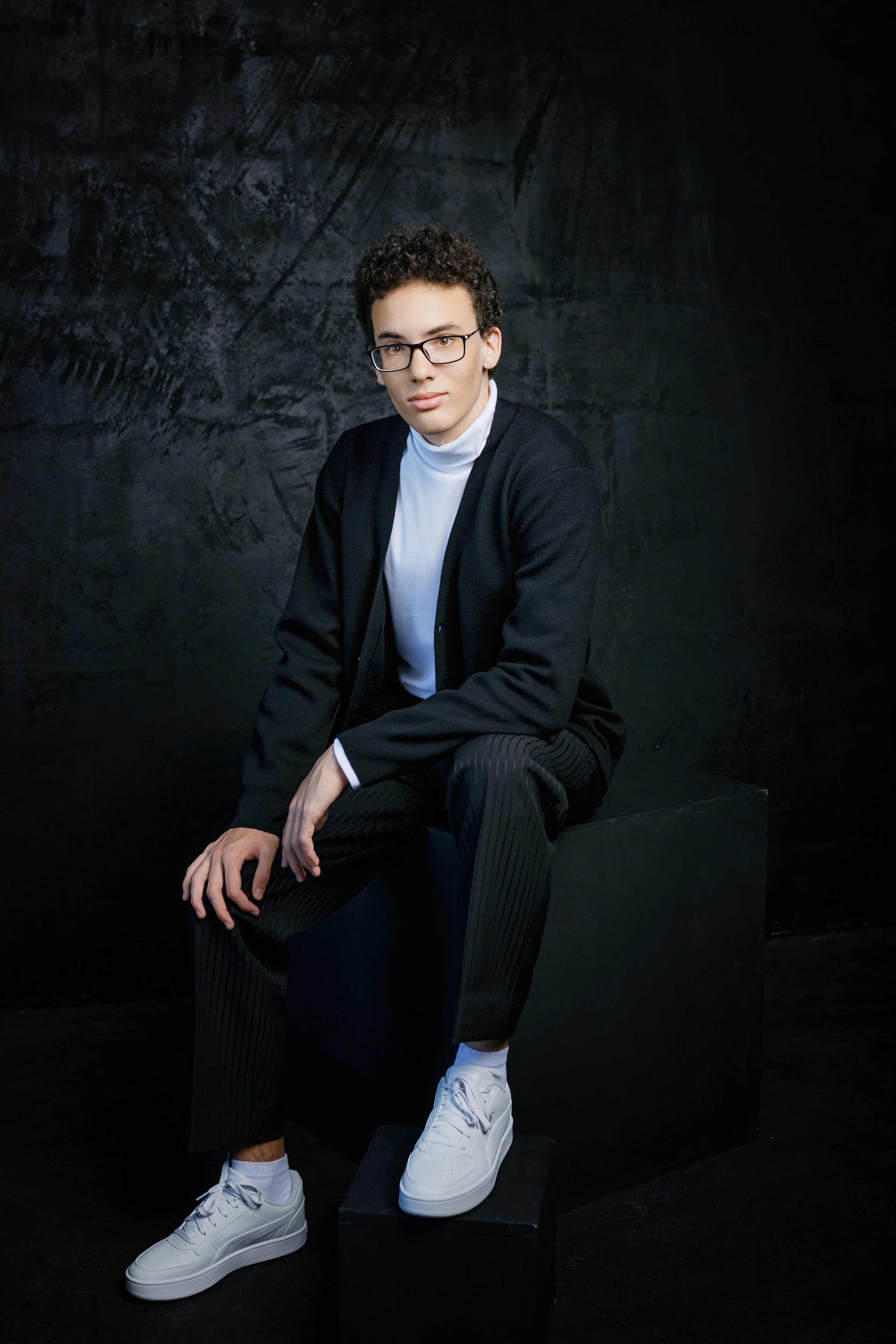 Тимур: фотосессия для музыканта в Таганроге. Уютный фотограф в Таганроге: портреты, альбомы, семейные и детские фотосессии| Рада Шатунова