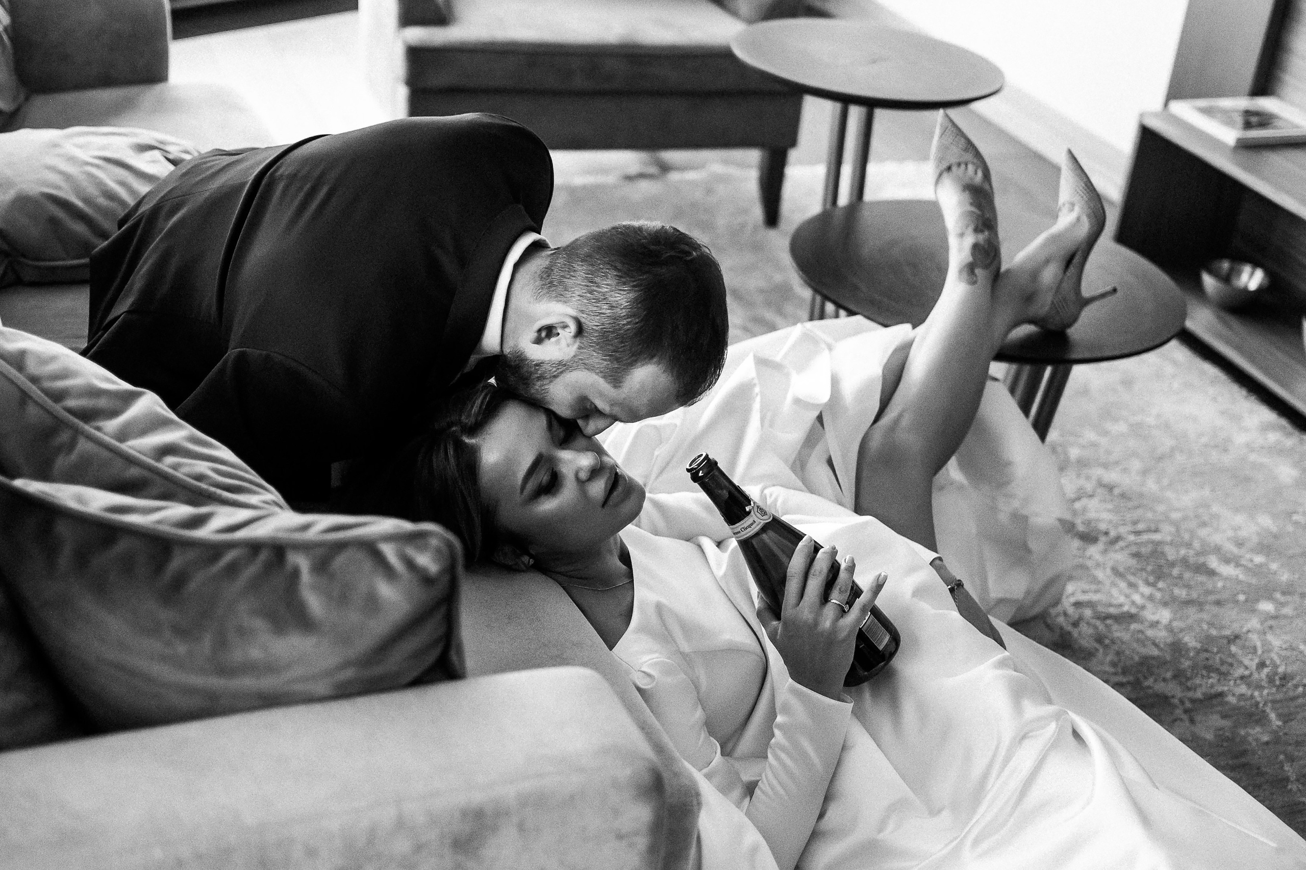 Свадебные сборы в Radisson Blu Olimpiyskiy. Свадебный фотограф Москва — Сергей и Татьяна