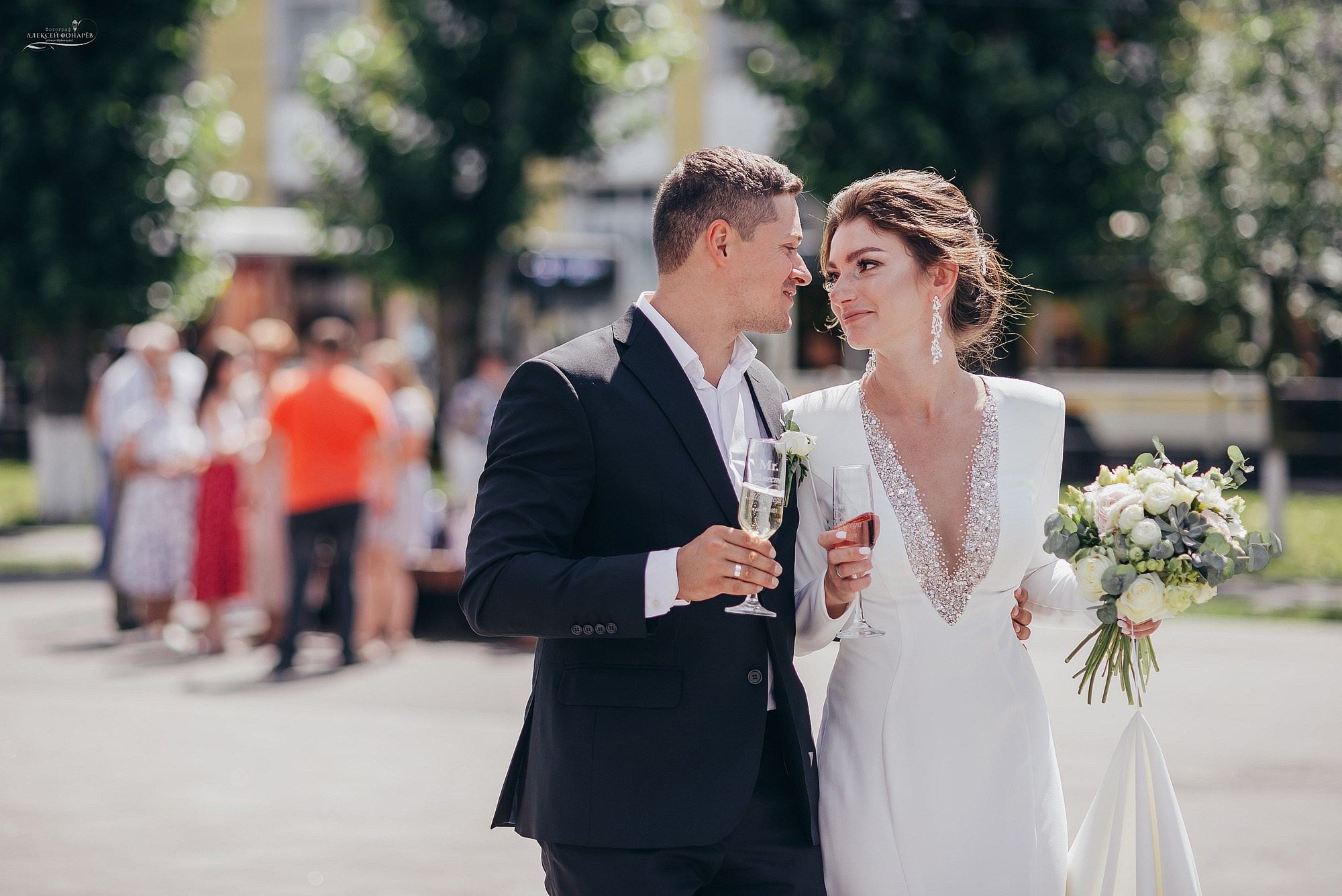 Свадебная фотосессия красивой пары. Свадебный фотограф в Дубне Алексей Фонарёв