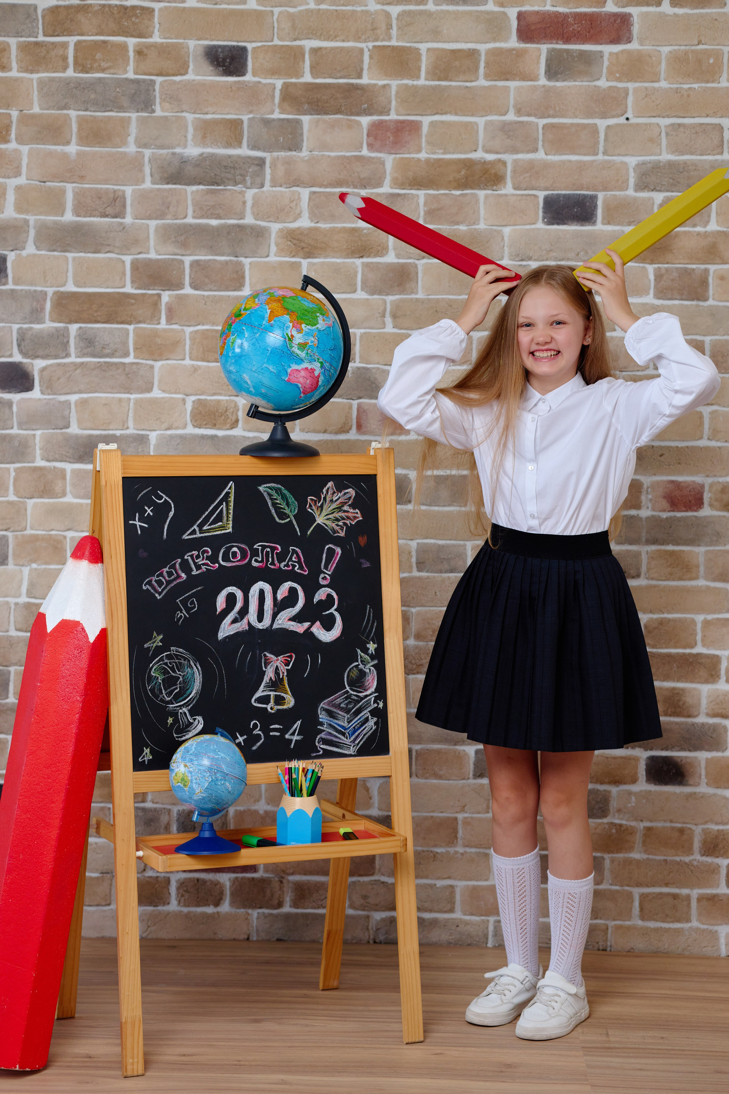 Сьемка 4 класса в студии на Выпускной Альбом. Фотограф Выпускные альбомы Таганрог Сергей Коробченко