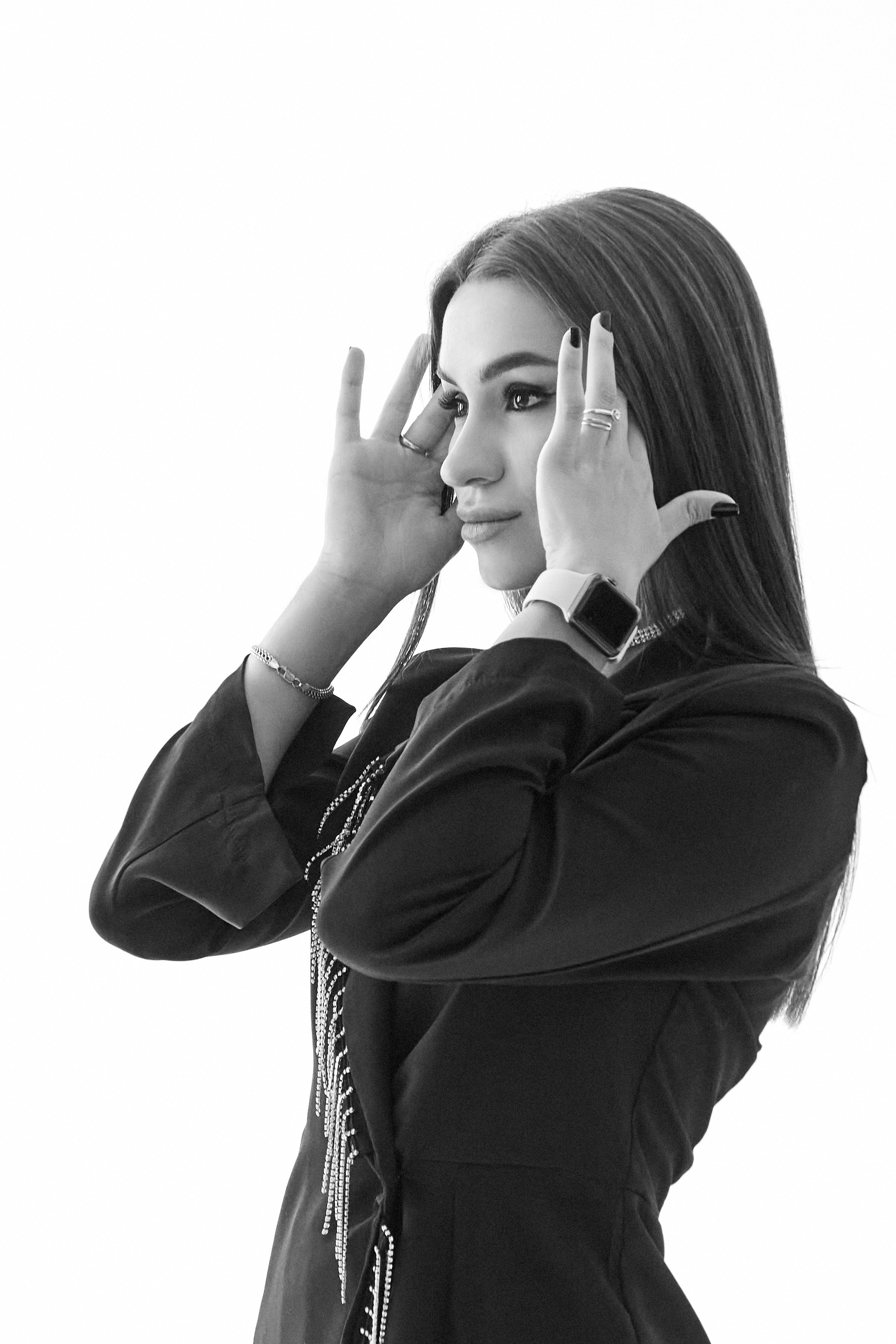 Позы для фотосессии. Красивый портрет девушки Самара