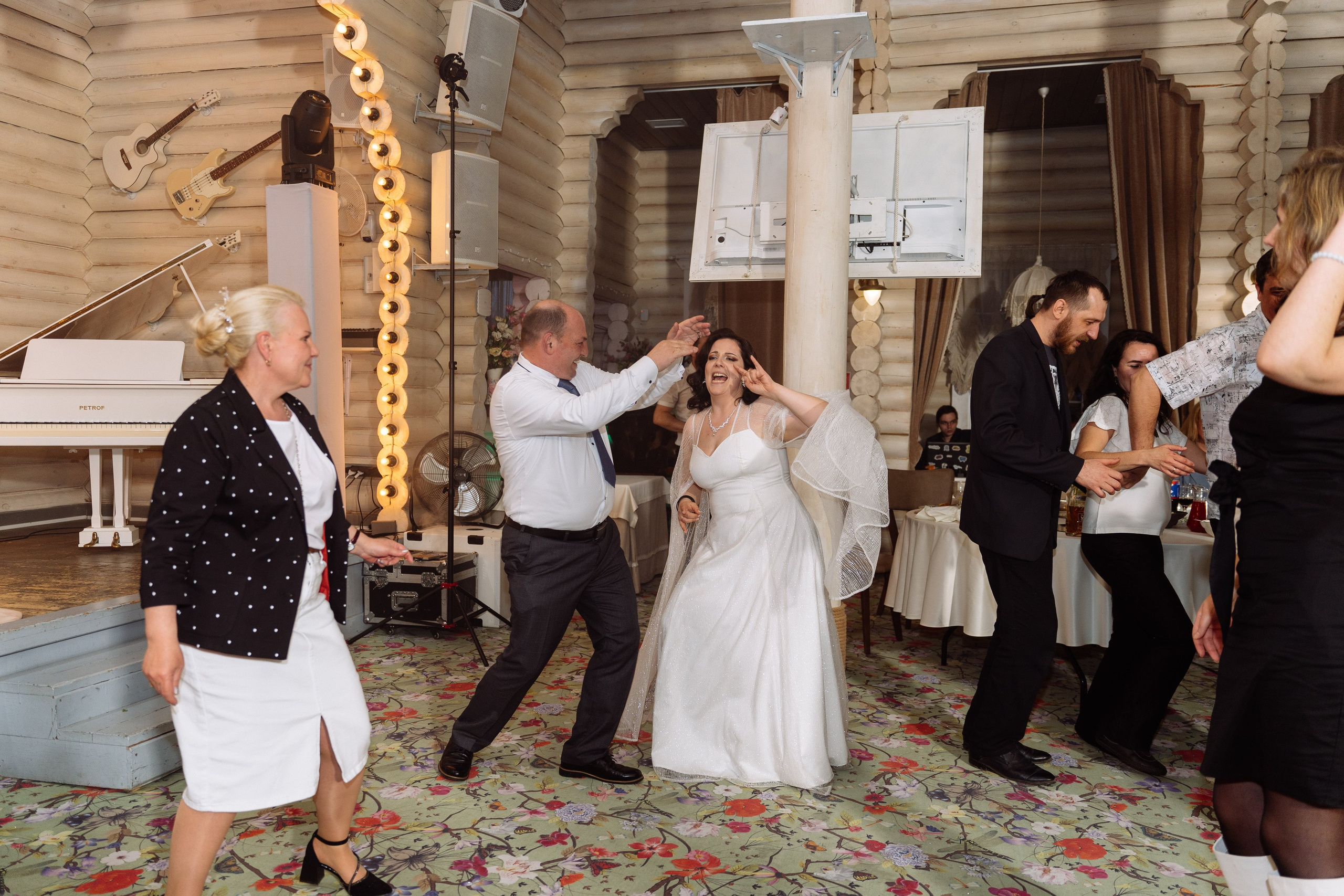 Свадьба Валентина и Дарьи в загородном клубе «Ближняя дача»