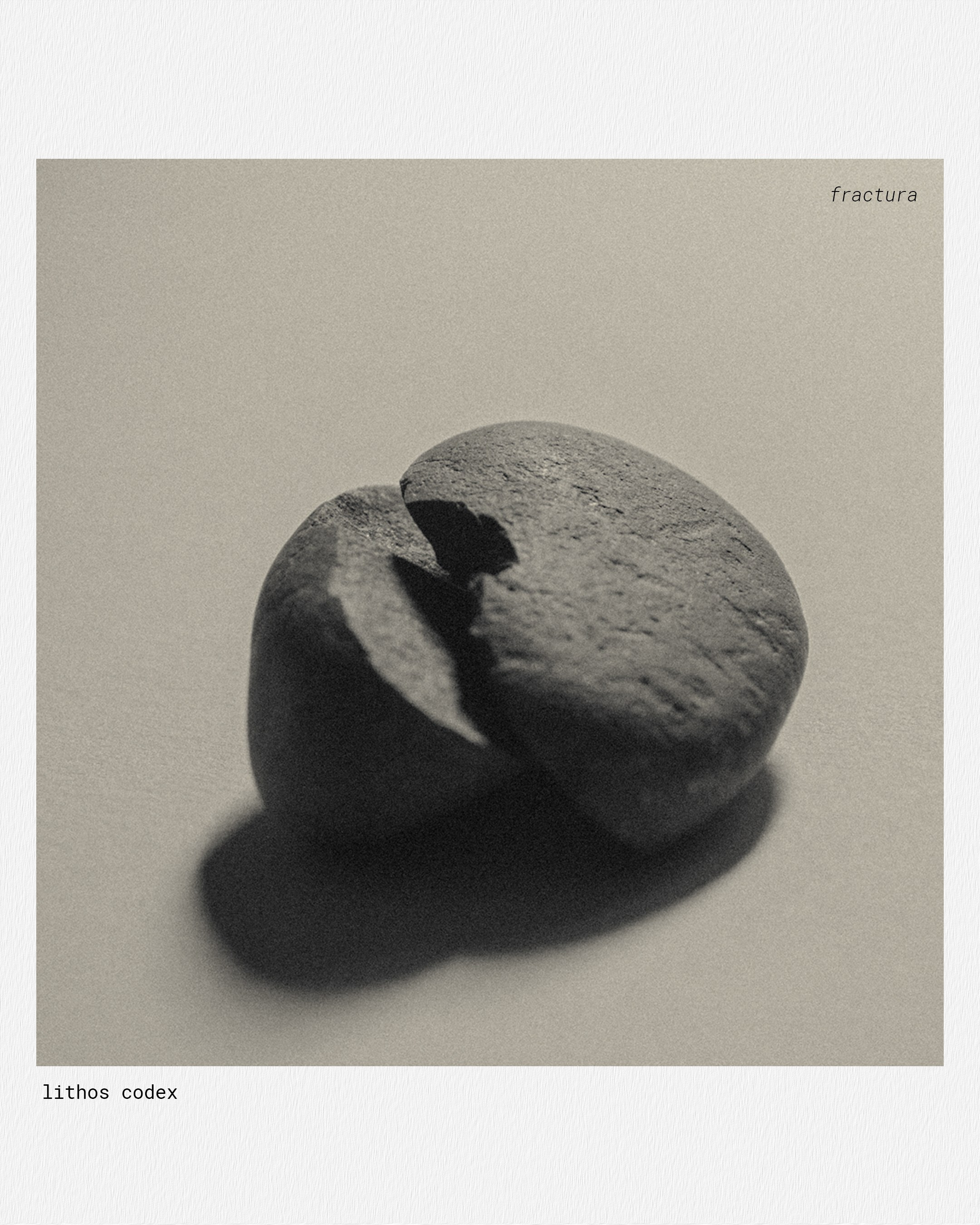 минималистичная фотография камня