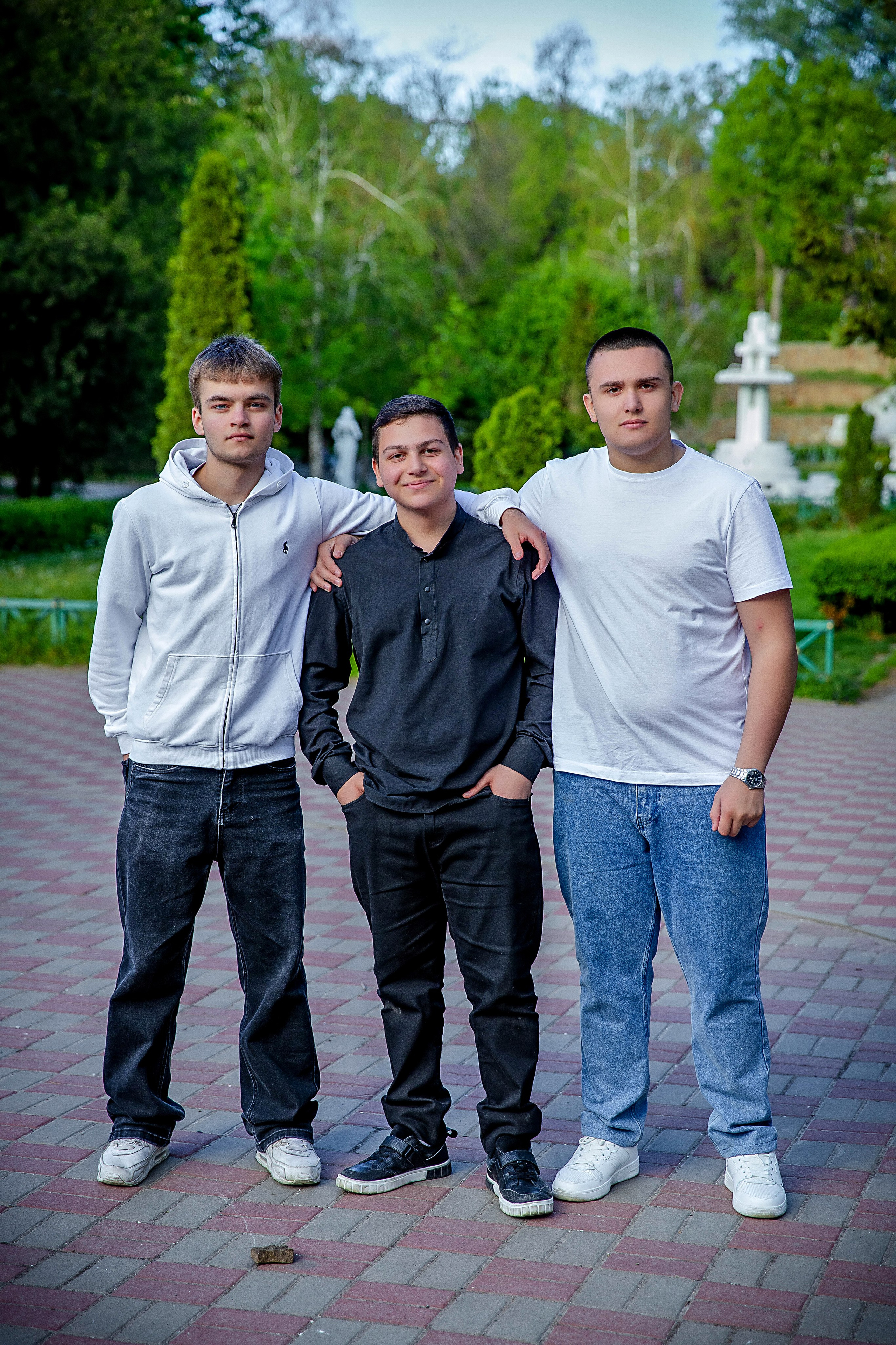 Выпускные (школьные) альбомы (книги) в Ростове-на-Дону. Современные Выпускные Альбомы в Ростове-на-Дону