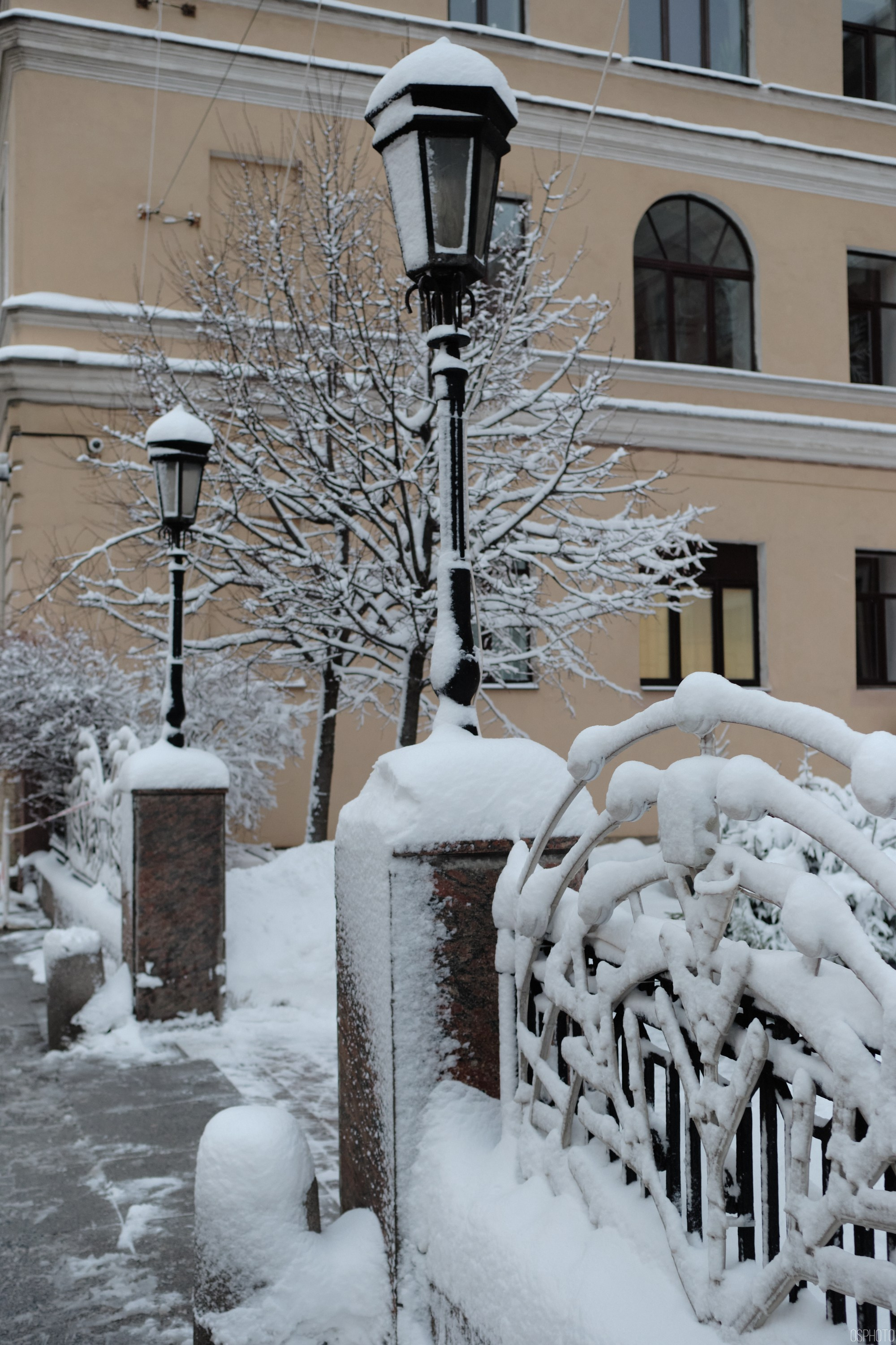 Снег и туман в Санкт-Петербурге. Фотографъ Сергѣевъ. Поймать мгновеніе