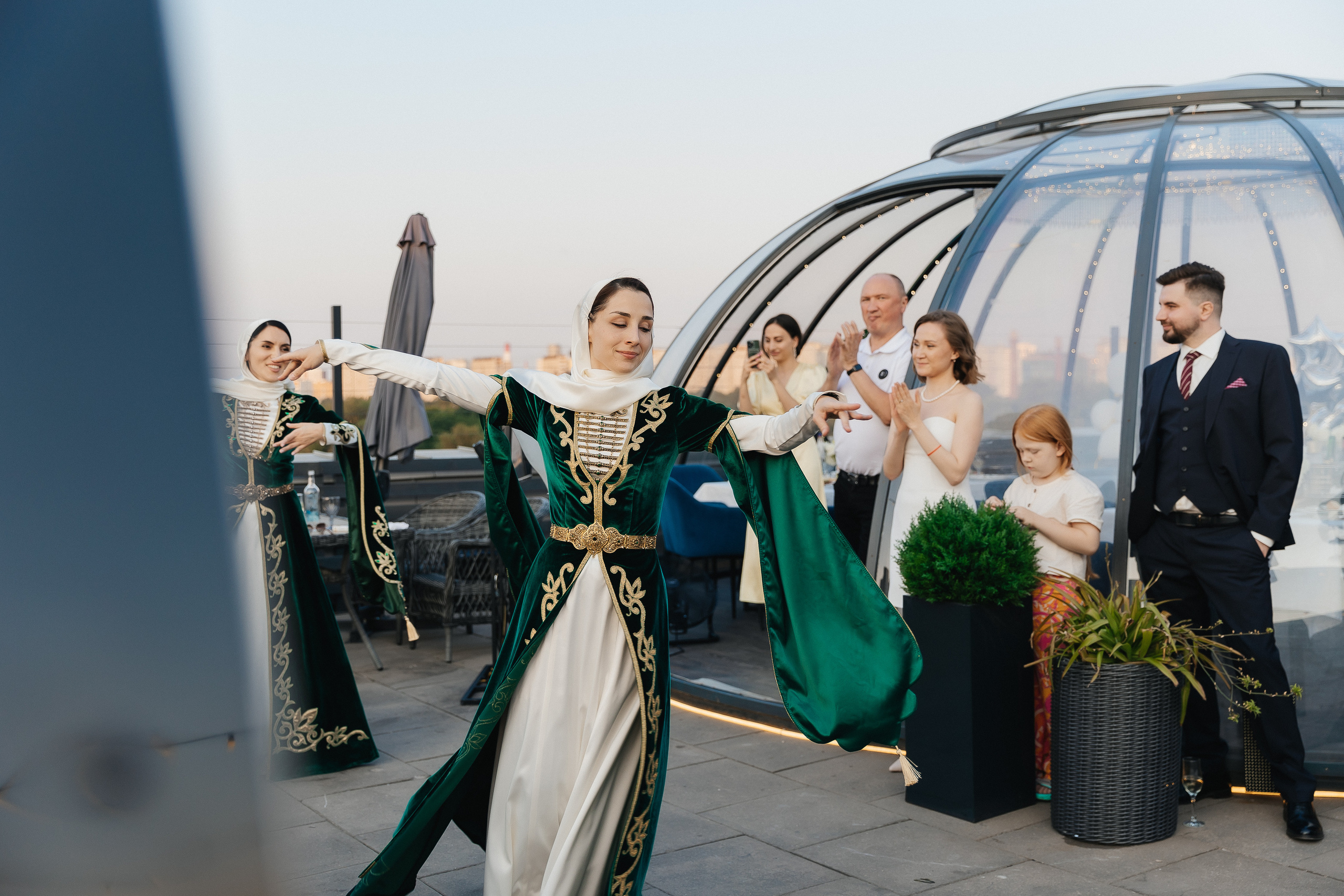 Летняя свадьба в Igloobar. Фотограф Москва, Балашиха, МО. Свадьбы, репортажи, контент, портреты