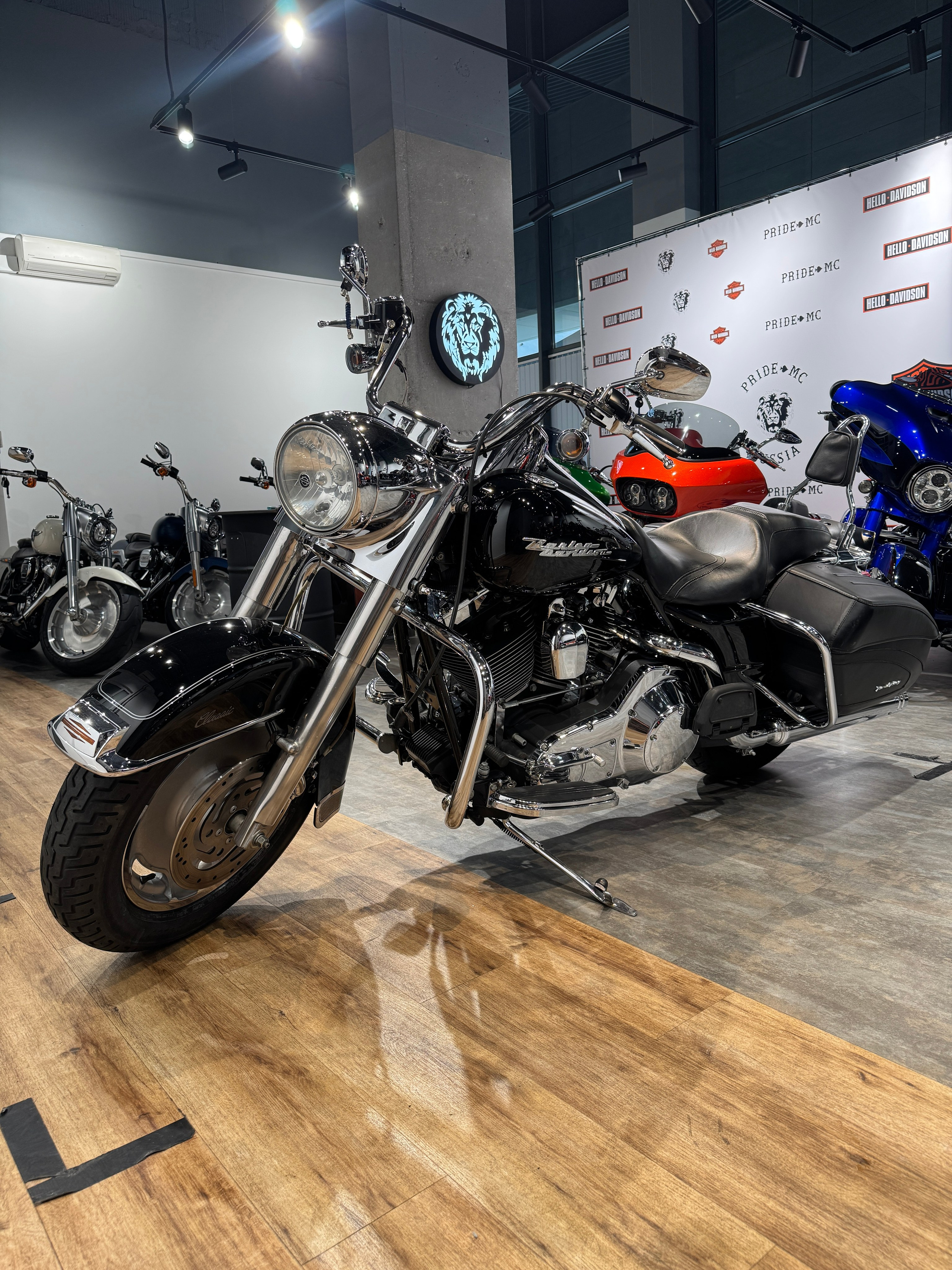 Мотоциклы Harley-Davidson Road King S&S (Screaming Eagle) (Touring) — купить мотоцикл. Hello Davidson, Москва. Только хорошие мотоциклы…