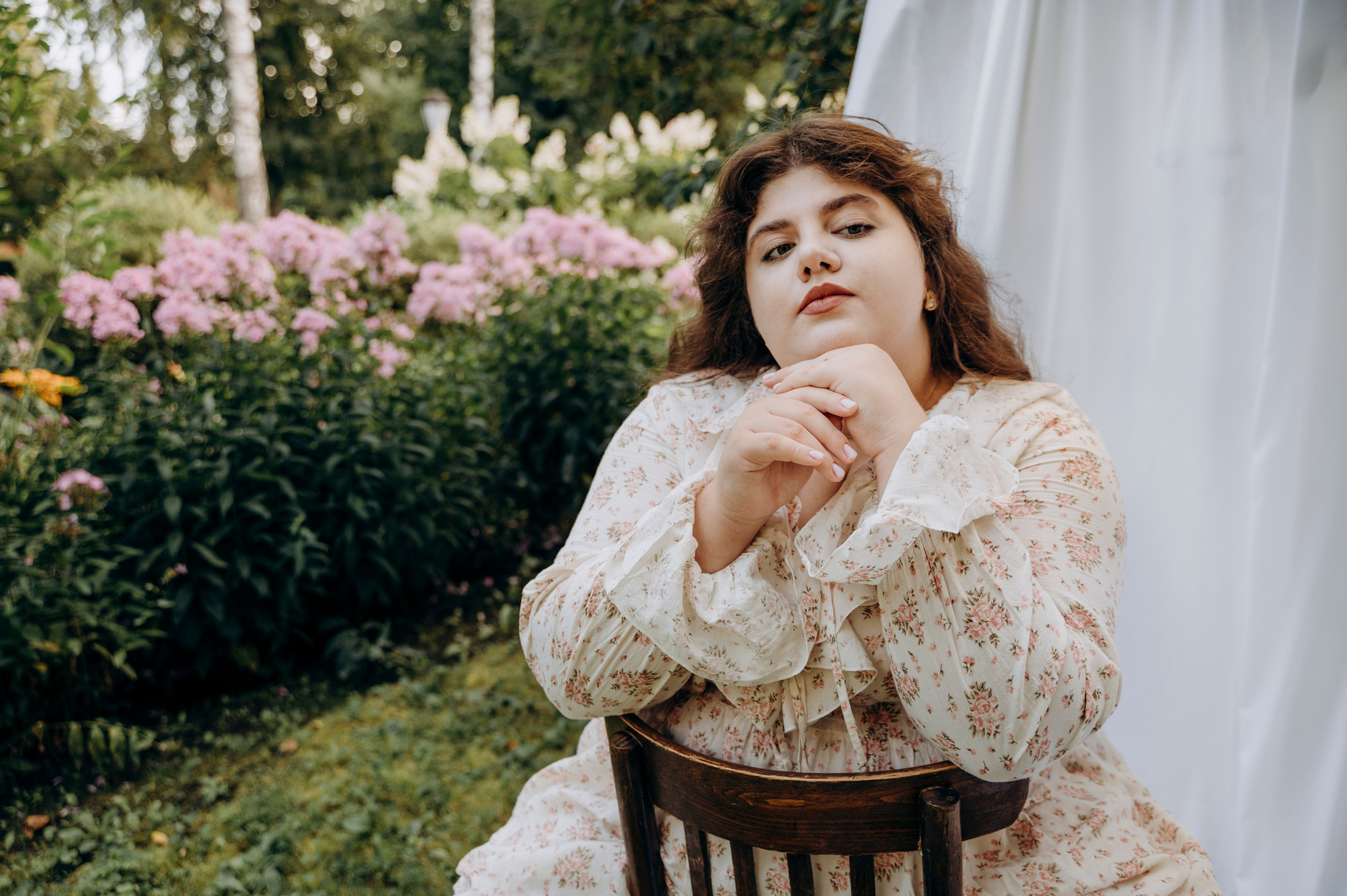 Словно героиня старинного письма, ожившая в лучах августовского солнца. Семейный и детский фотограф Анастасия Монченко