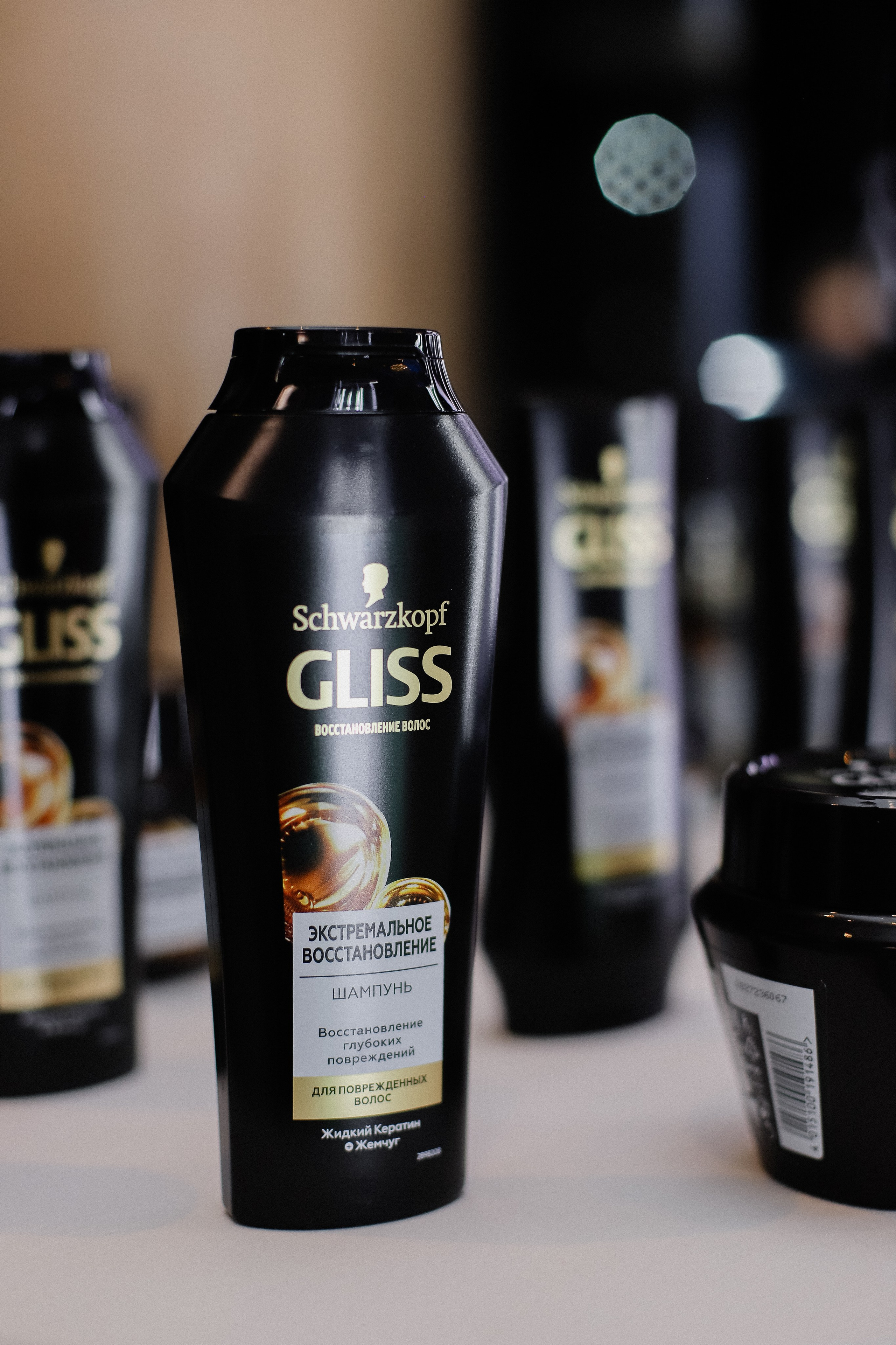 26.10 FWA зона Schwarzkopf и Perwoll. Фотограф в Алматы и Москве Даша Пушкина