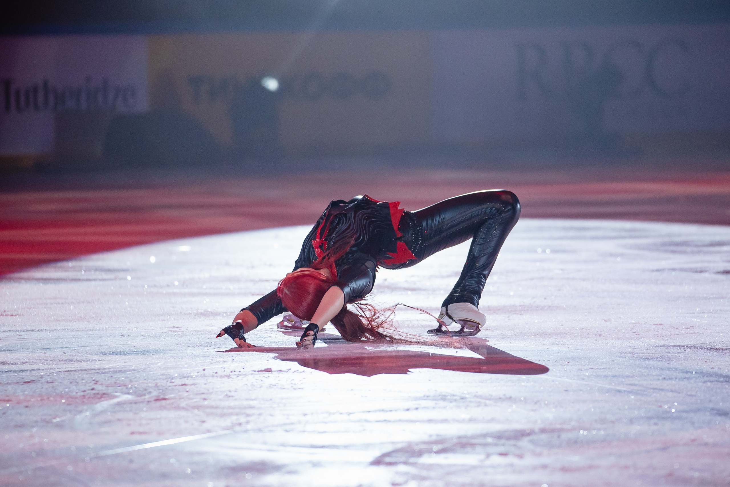 Шоу «Чемпионы на льду» в Новосибирске. Воробьева Ксения — Спортивный и танцевальный фотограф Новосибирск