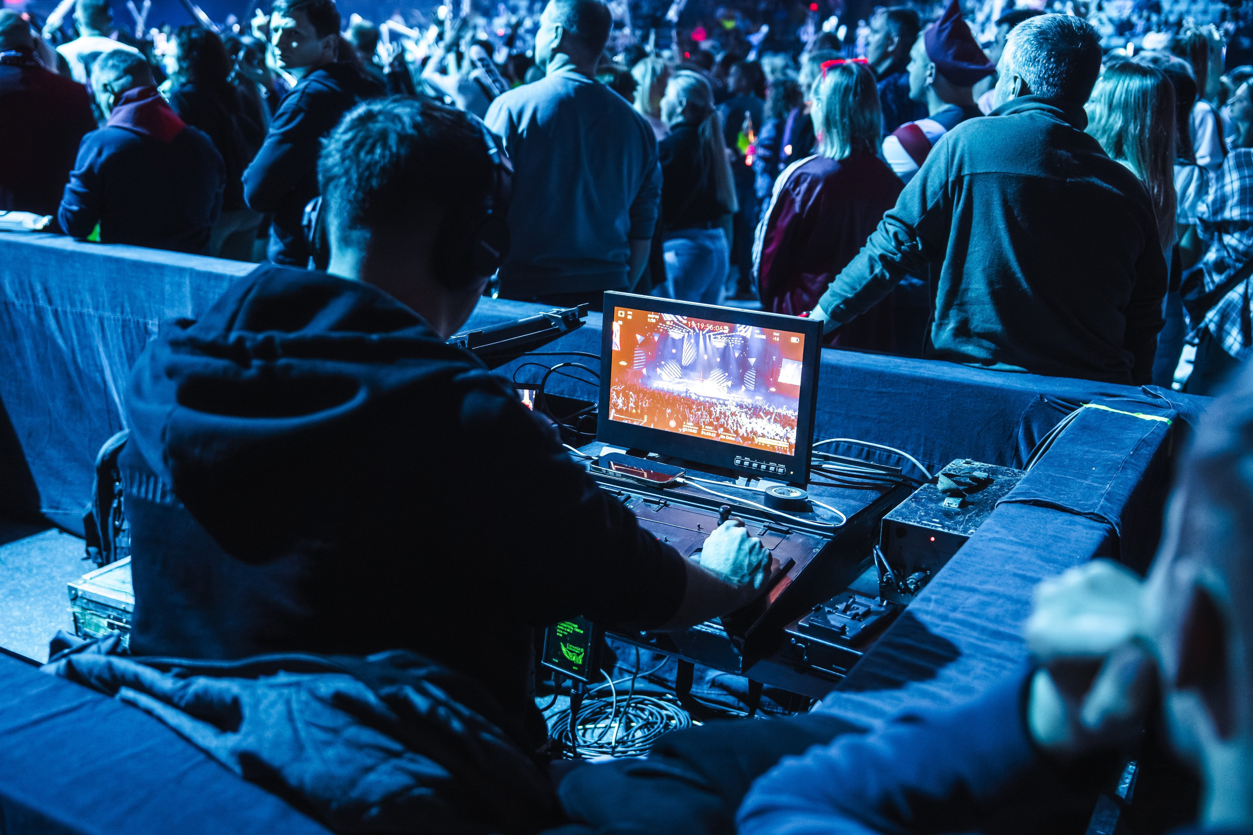 Superdiskoteka 90. Svyatoslav Bunkov | photographer