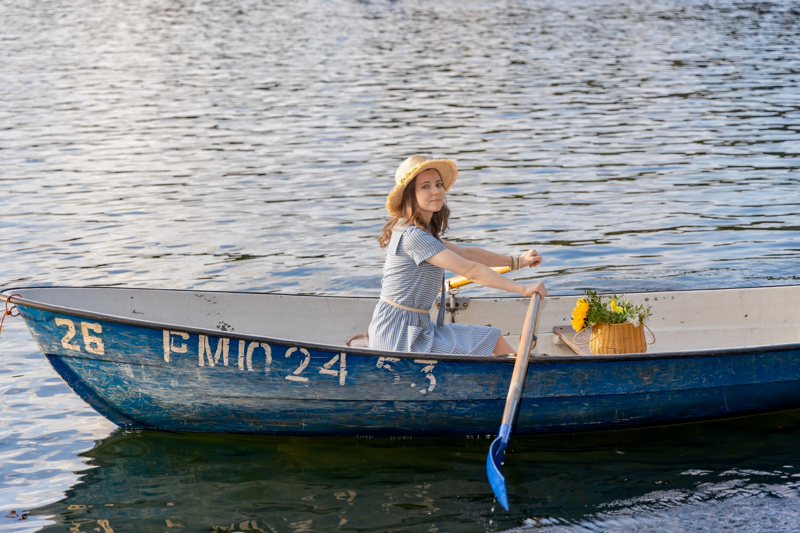 Фотосессия в Измайловском парке на лодке. Репортажный, семейный и студийный фотограф в Москве Демин Алексей
