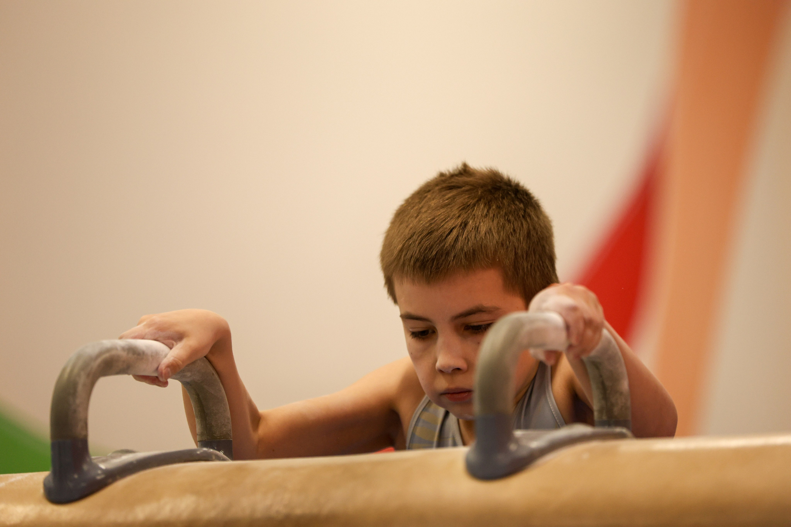 Спортивная гимнастика в школе Турнен. Фотограф в Москве портреты | репортажи | спорт