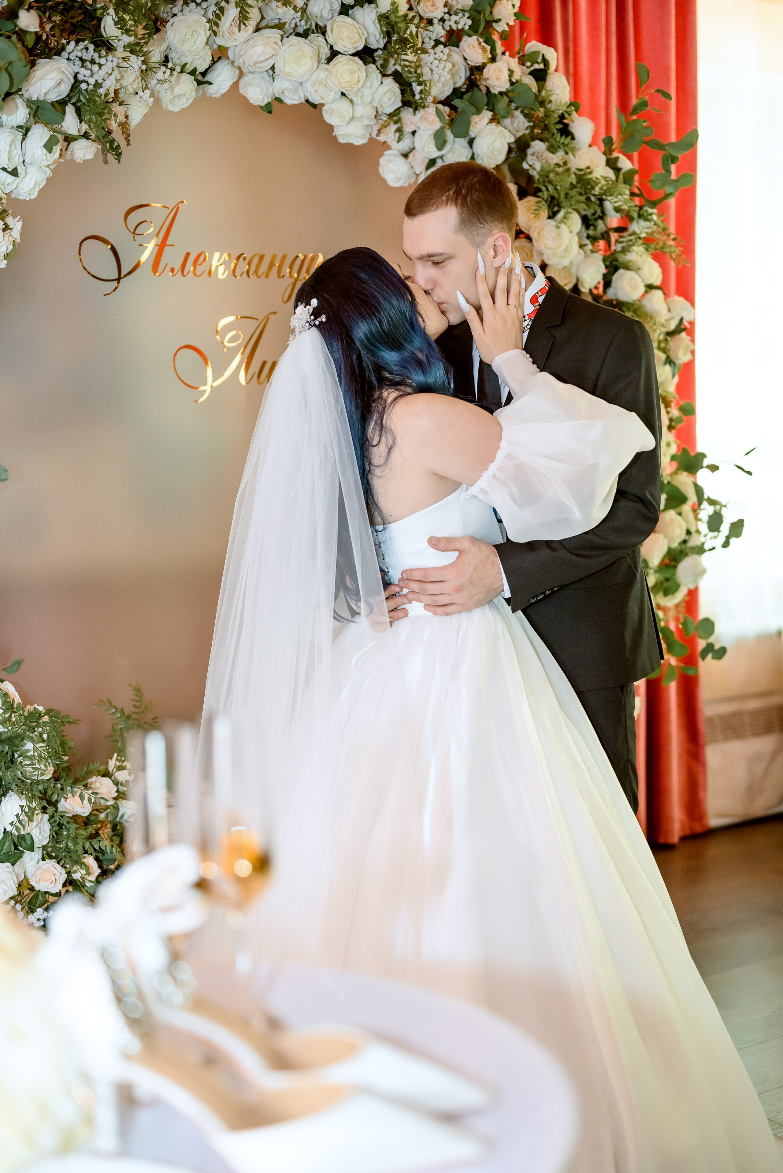 Анонс свадебных фотографий для Лилии и Александра. Юлия Басня семейный и свадебный фотограф в Донецке