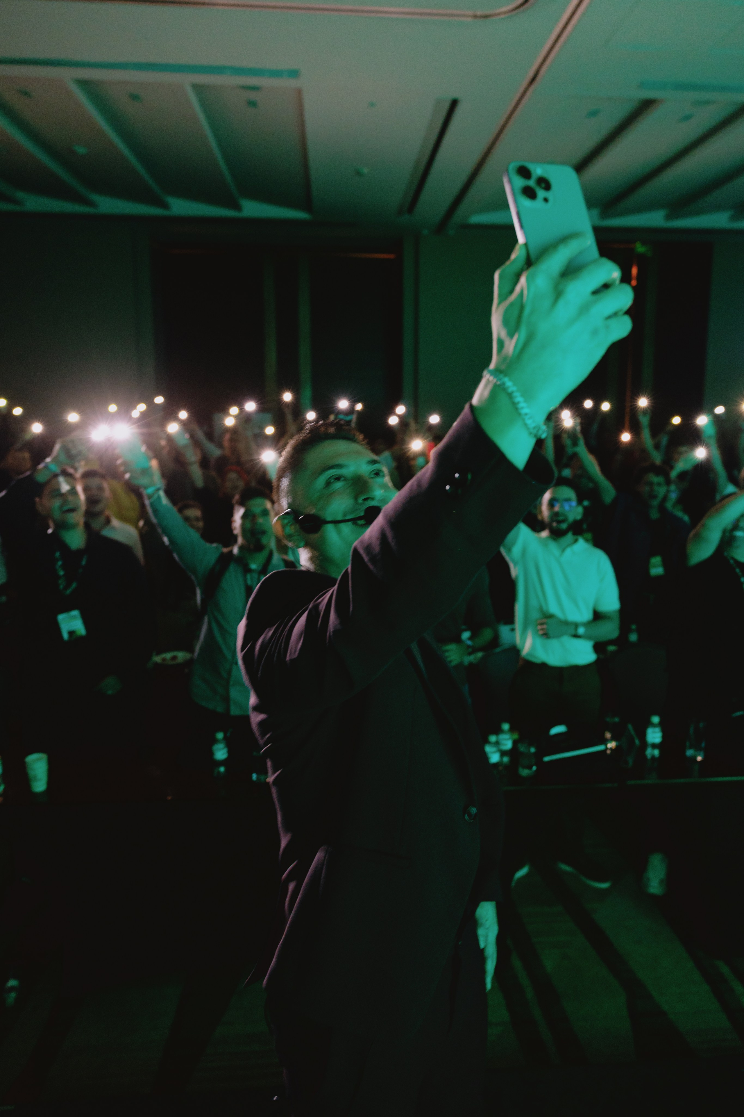 TRADERS DAY By NeomAAA Medellin. NeomAAA Funds Gallery