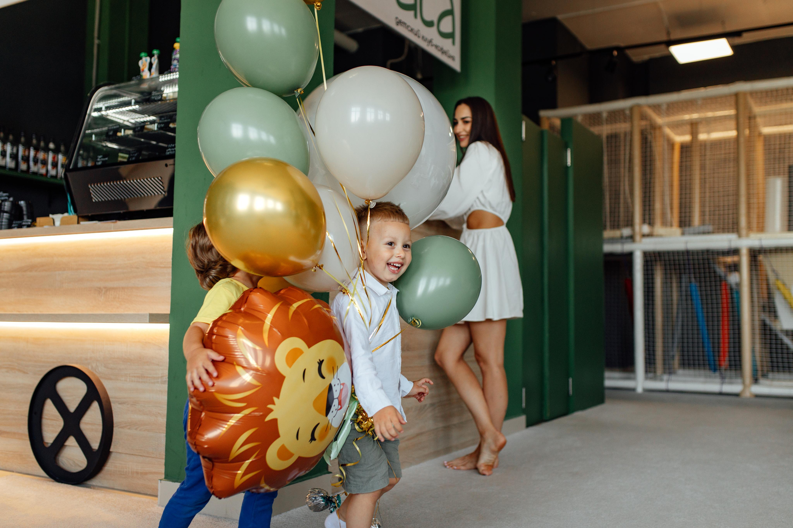 ДР Лёвы, три годика, клуб Куала