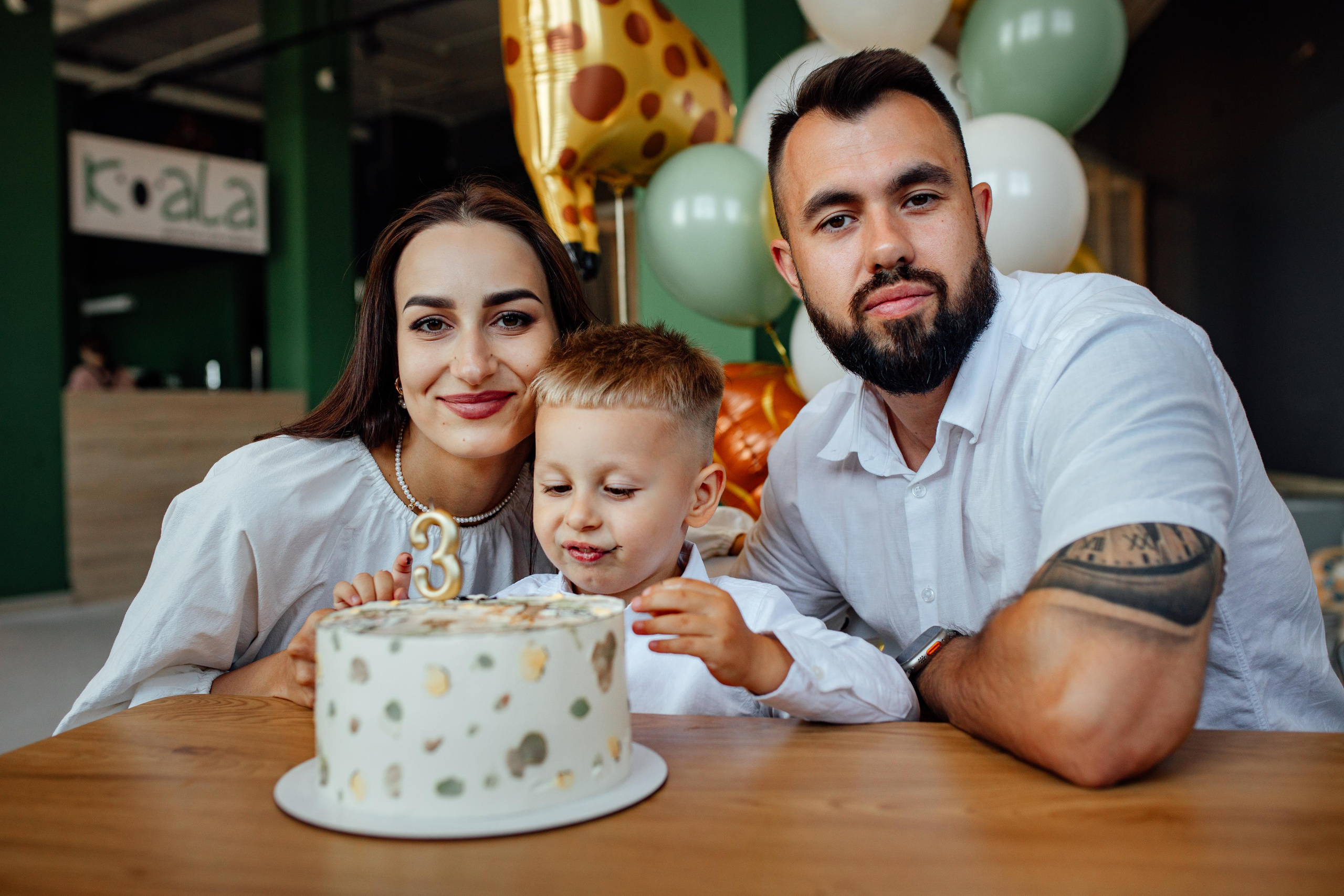 ДР Лёвы, три годика, клуб Куала