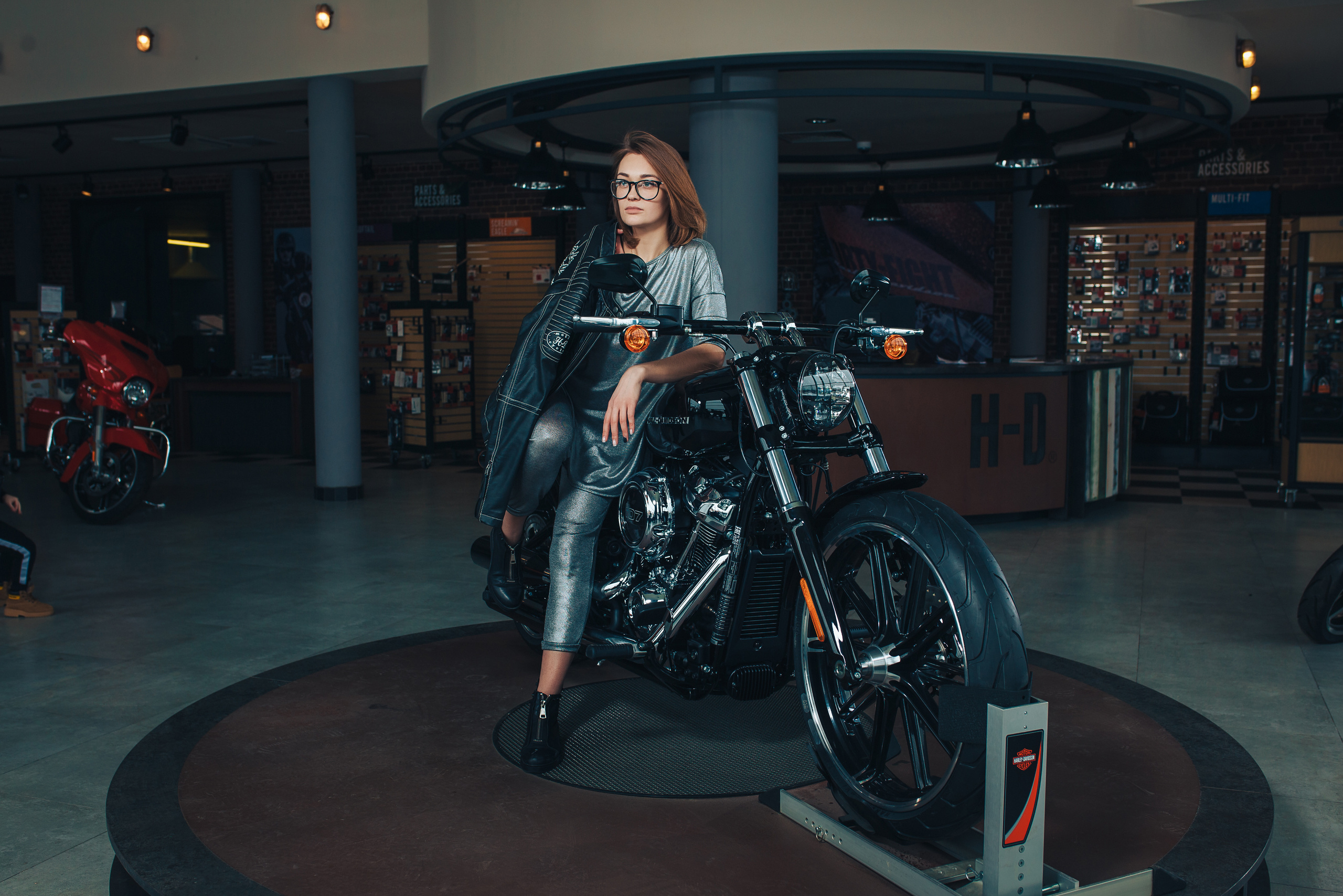 Фотосессия в стиле Harley Davidson. Фотограф Валерий Савиовский