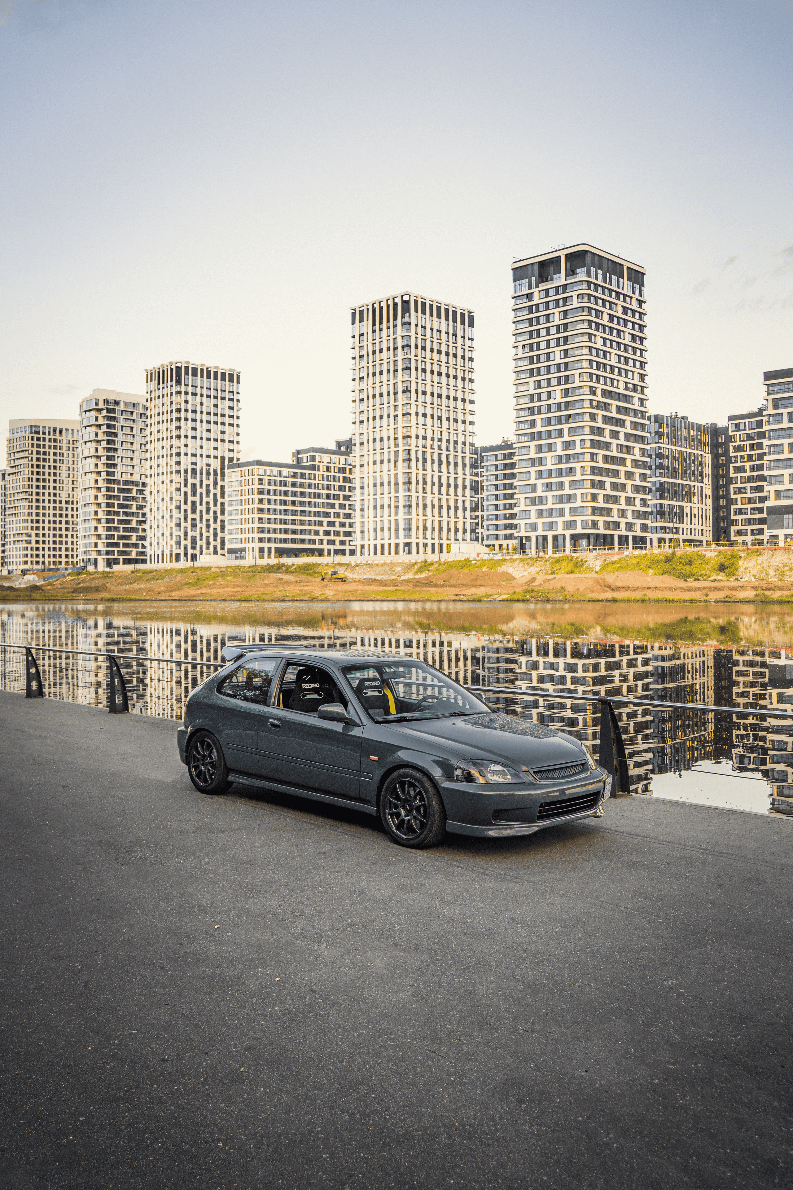 Honda Civic VI: безупречная серая мышка