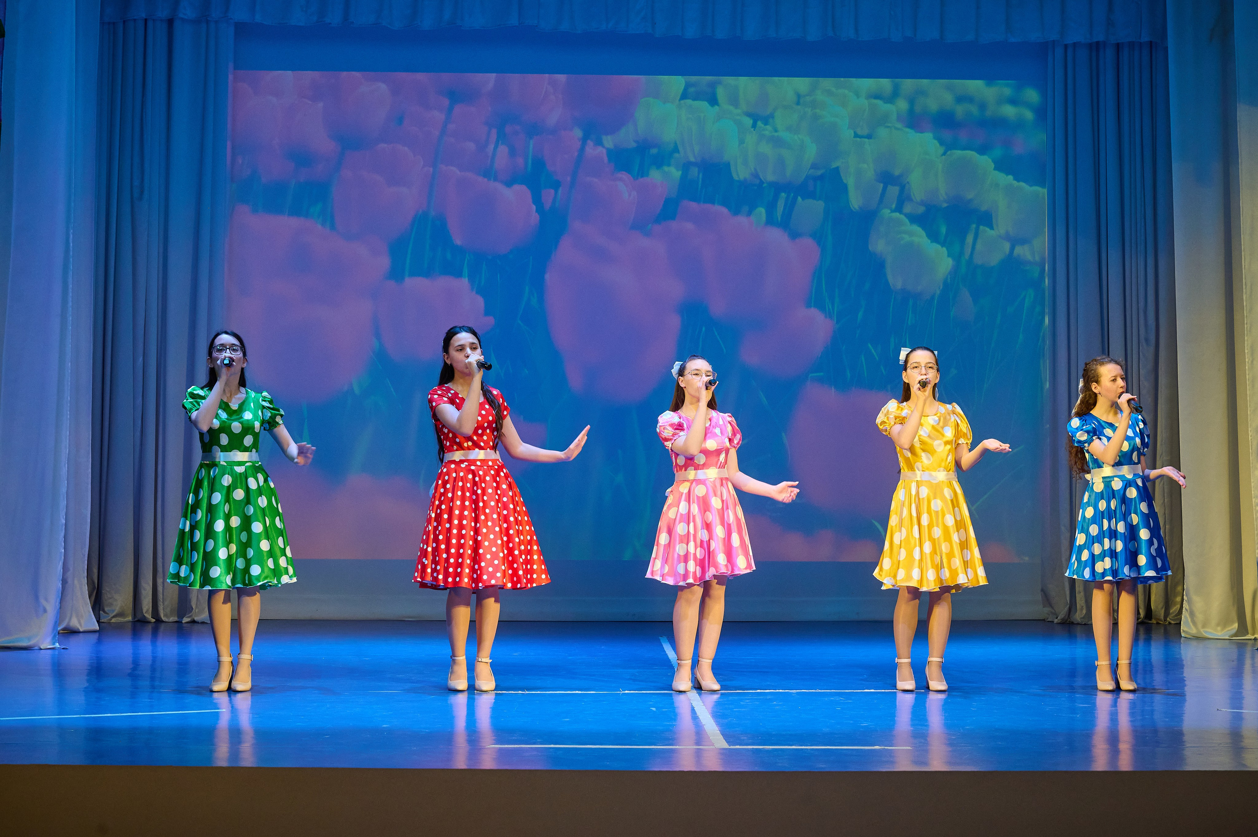 8 марта Марьина роща. Жизнь курорта Кабардинка в фотографиях