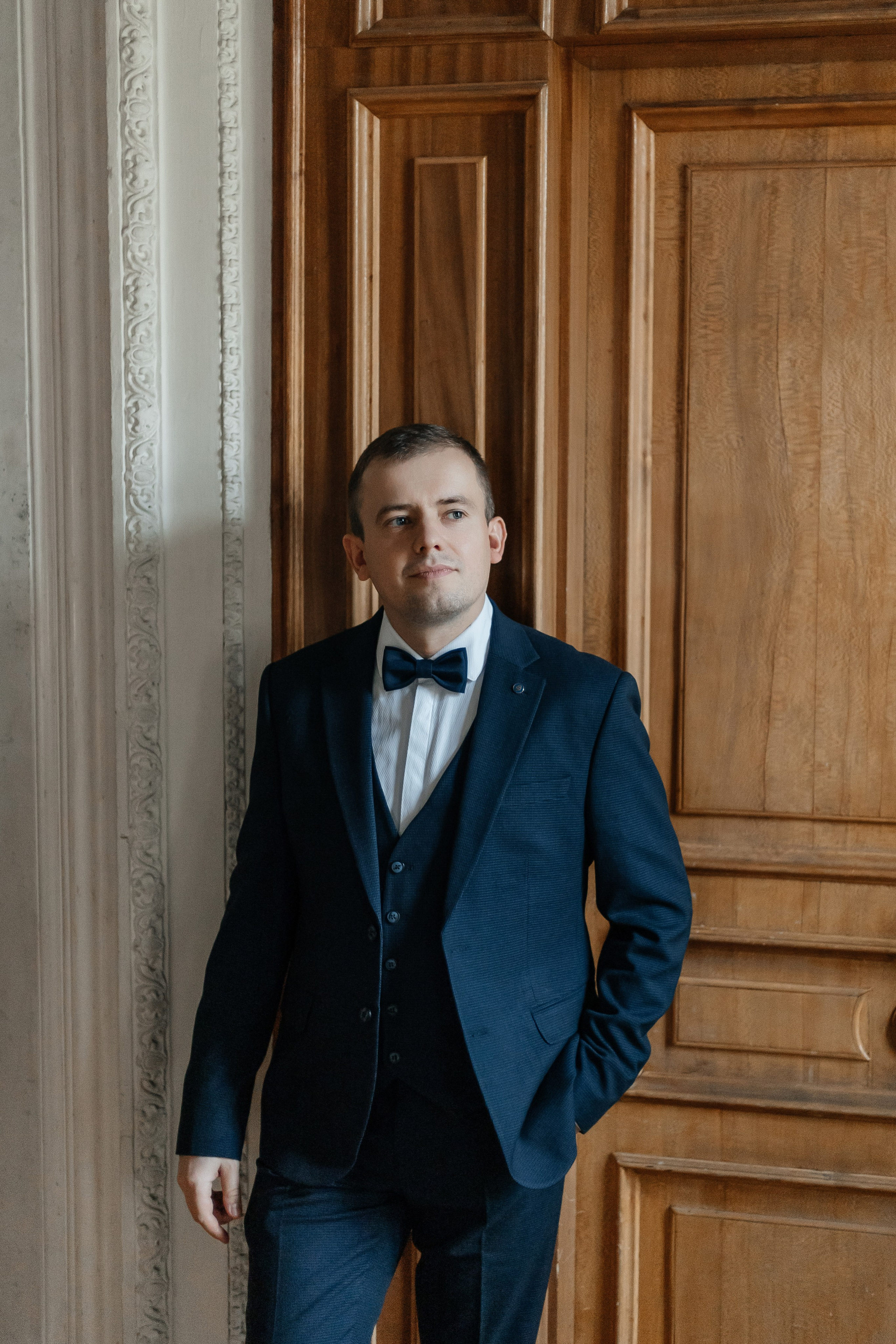 Свадебная фотосессия в библиотеке читальне Пушкина. Свадебный фотограф в Москве Дарья Олендарёва