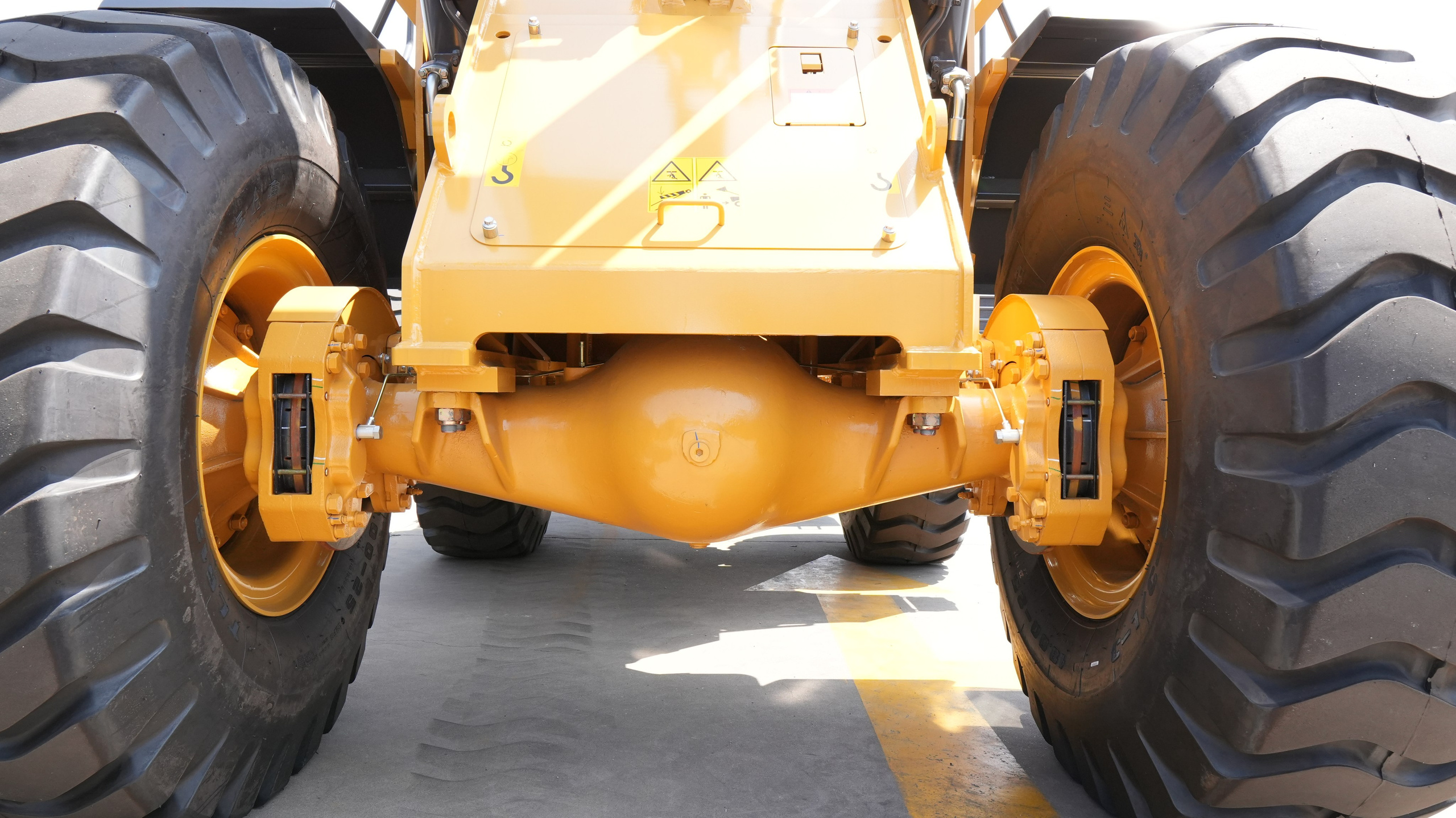 Фото фронт. погр. Weheavy WL855F-N. Продажа и обслуживание грузовой техники и спецтехники в г. Новосибирск компания СТИ