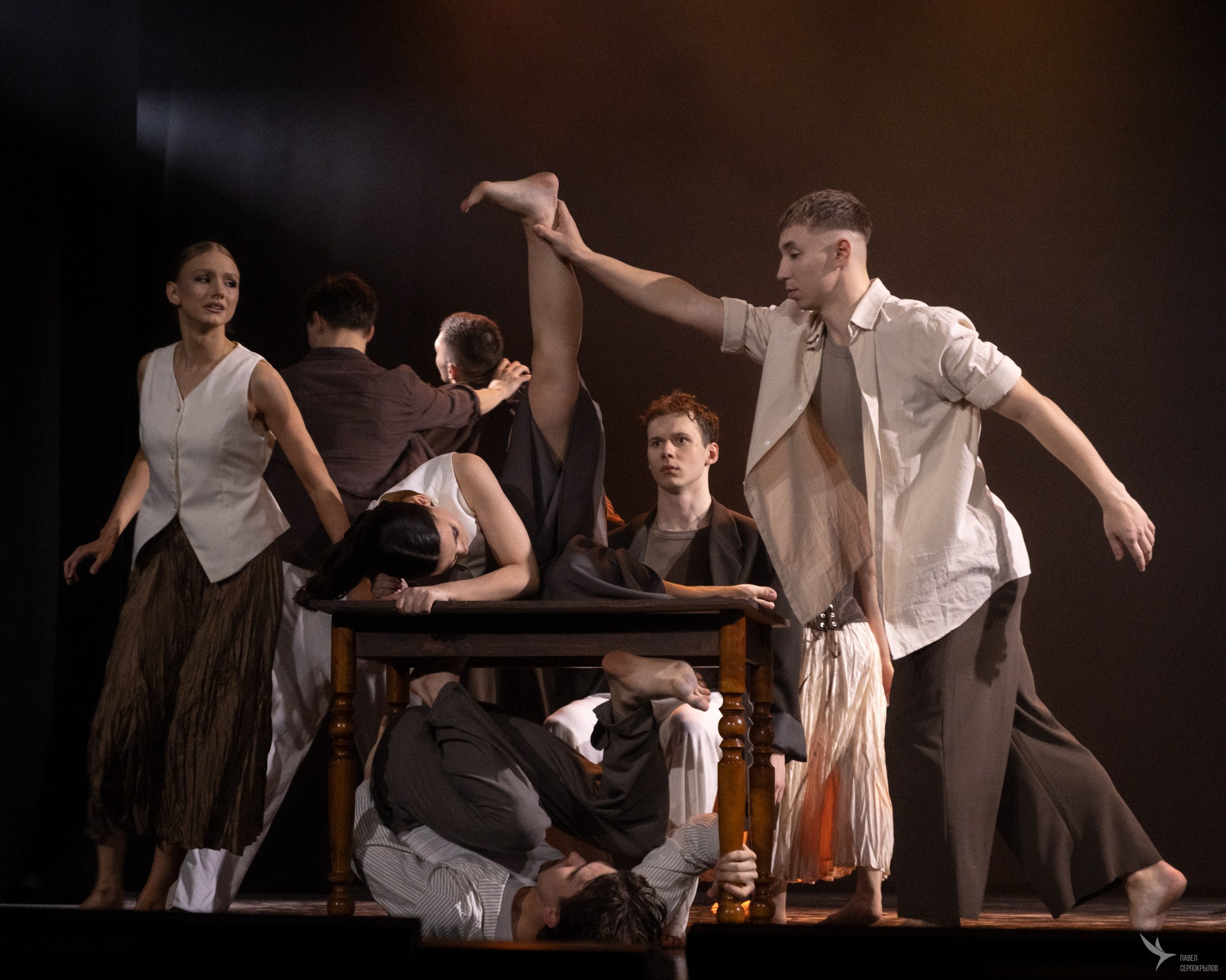 Пластический спектакль команды СЕВЕР «Голос ветра. Молчание мрамора». Репортажный фотограф в Казани Павел Серпокрылов