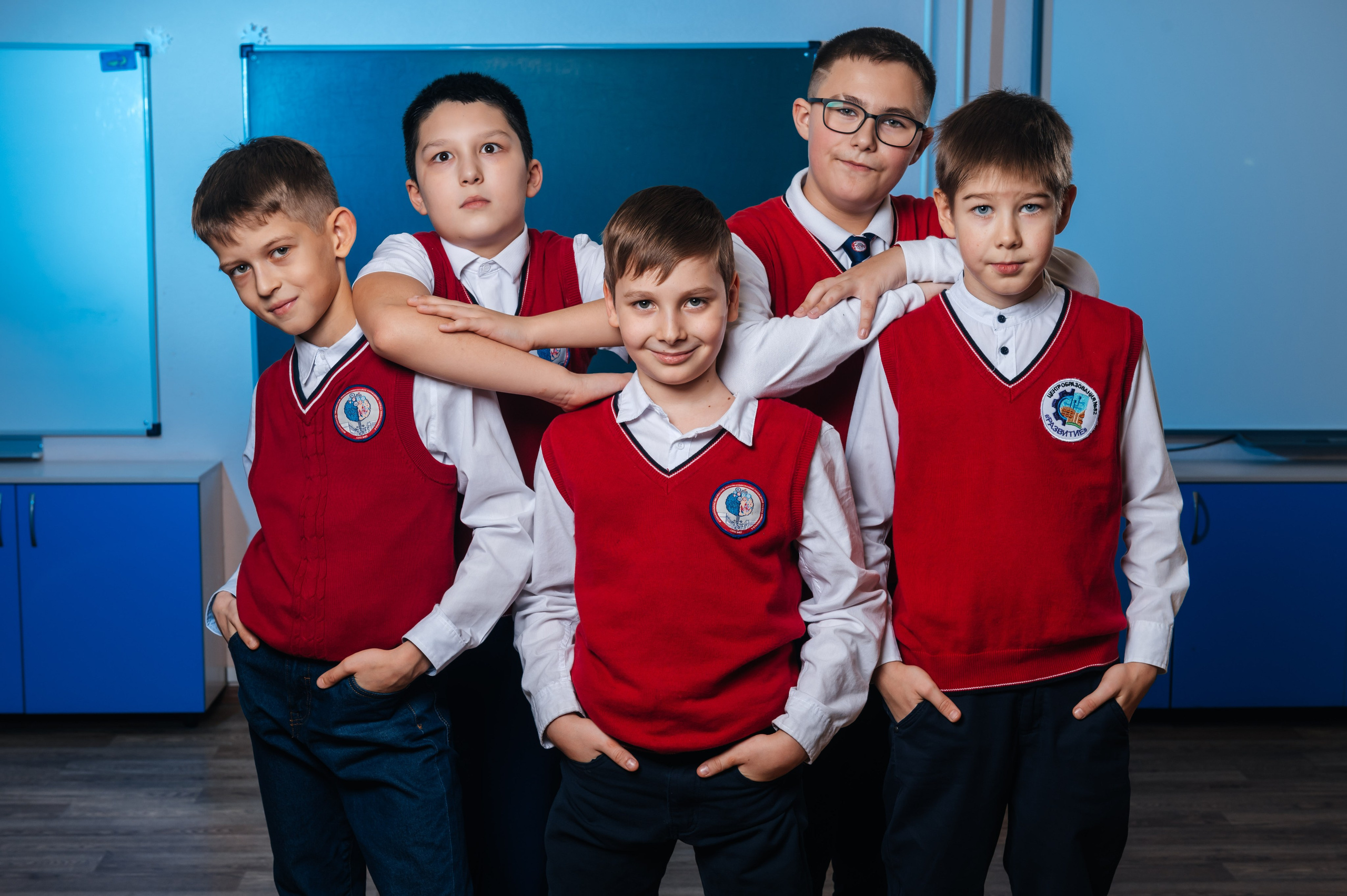 Начальные классы. Современные выпускные альбомы в Новосибирске