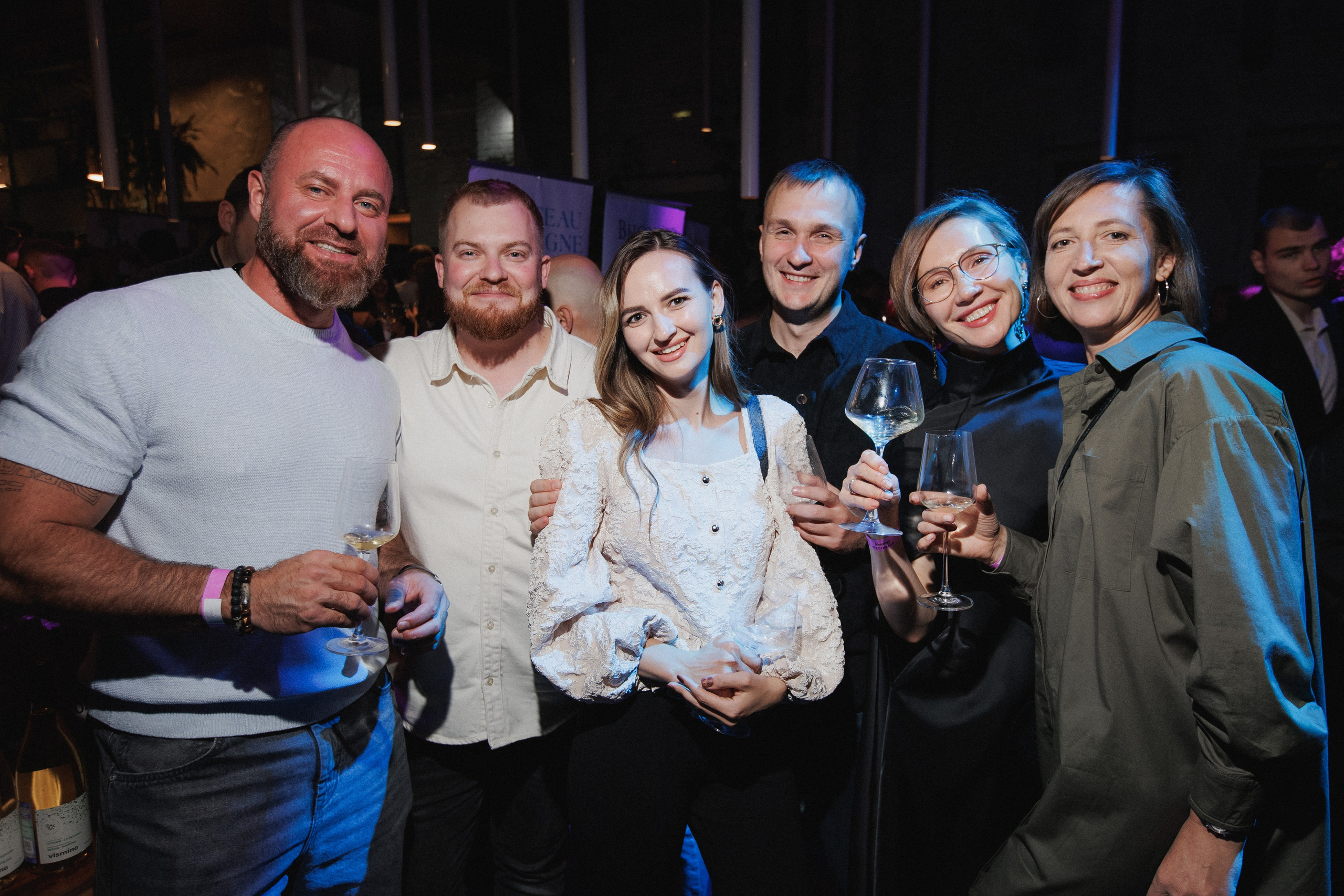 ВИННЫЙ ФЕСТИВАЛЬ. СВОИ. ФОТООТЧЕТЫ-СОБЫТИЯ-МЕСТА