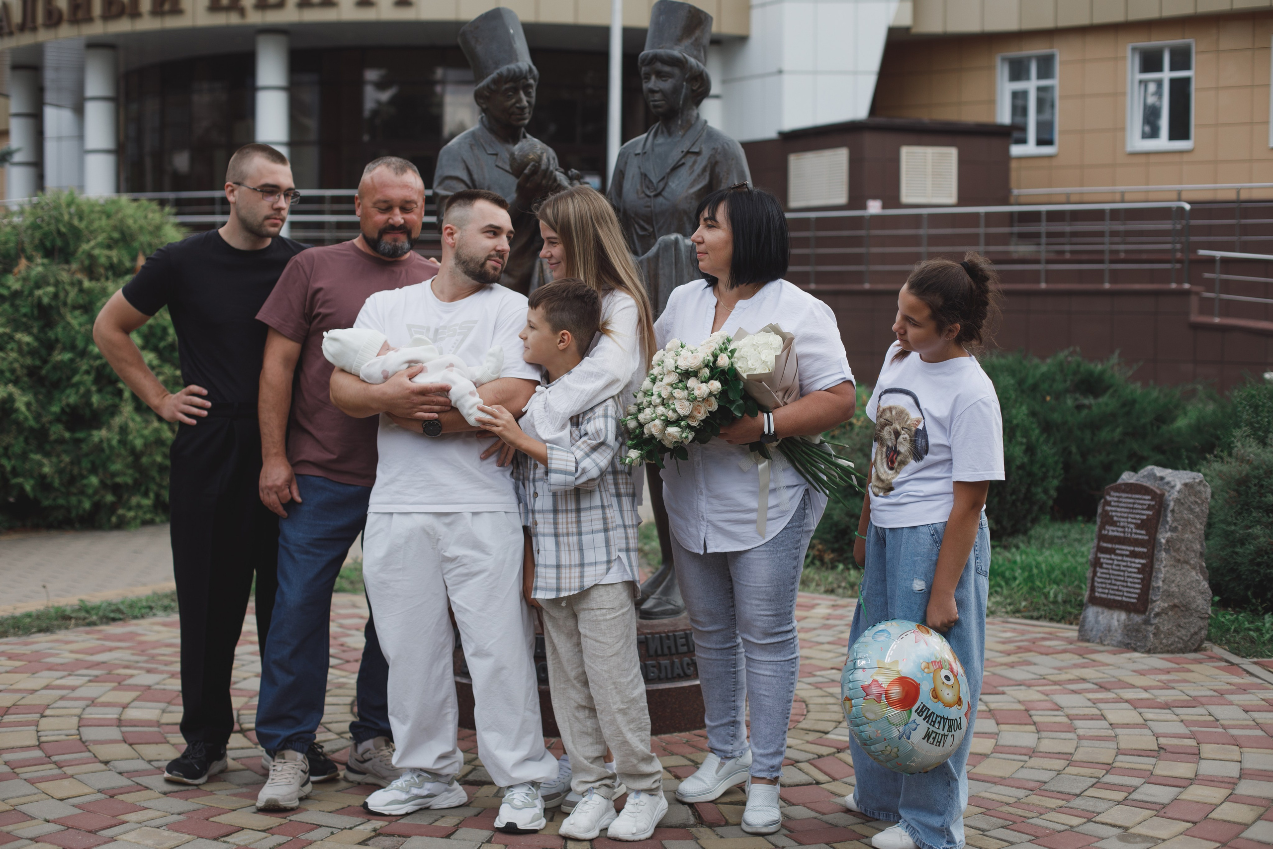 Фотограф на выписку из роддома в Белгороде. Свадебный и контент фотограф в Белгороде Ярослав Гаврилейченко