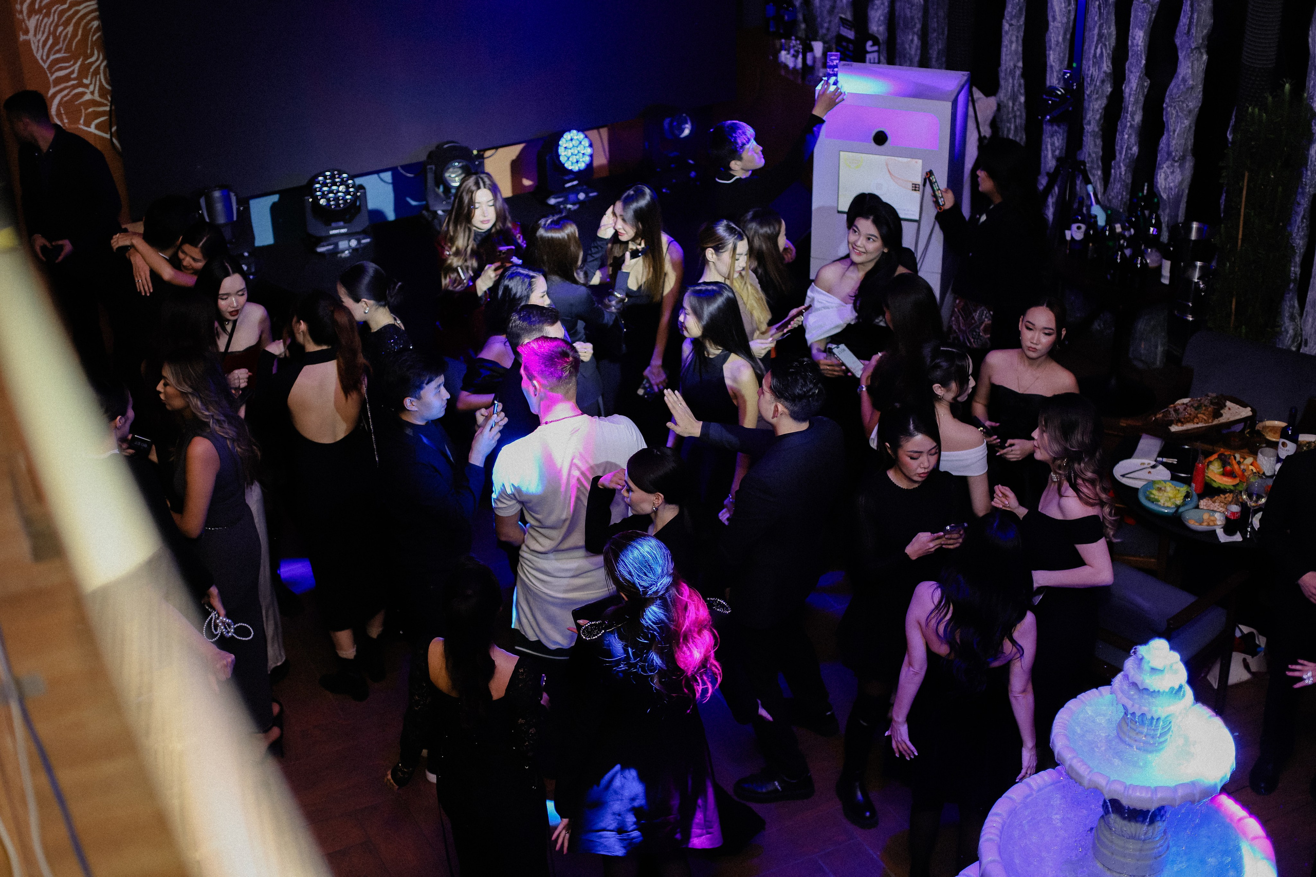 Корпоратив QM | 5.12. Фотограф в Алматы и Москве Даша Пушкина