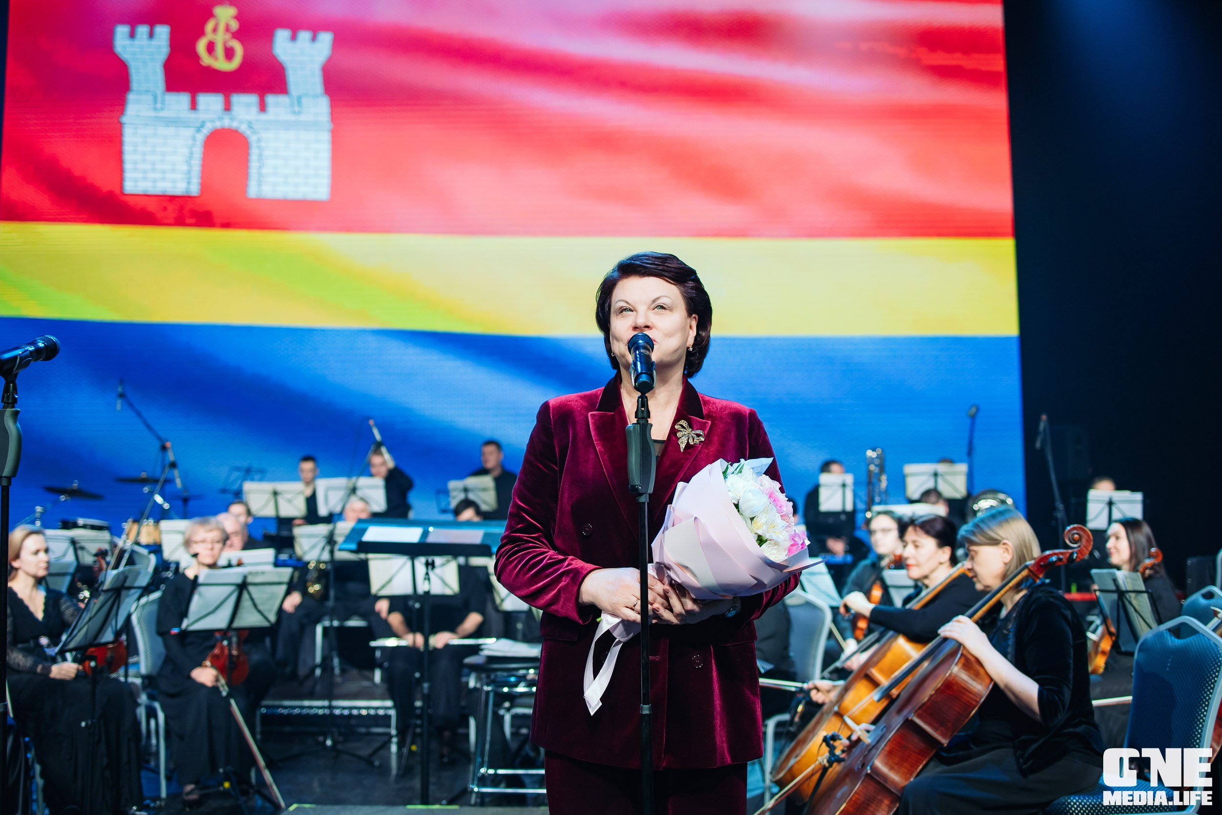 Концерт 8 марта в Янтарь холл. One Media Life: фоторепортажи, фотоотчеты с мероприятий и заведений