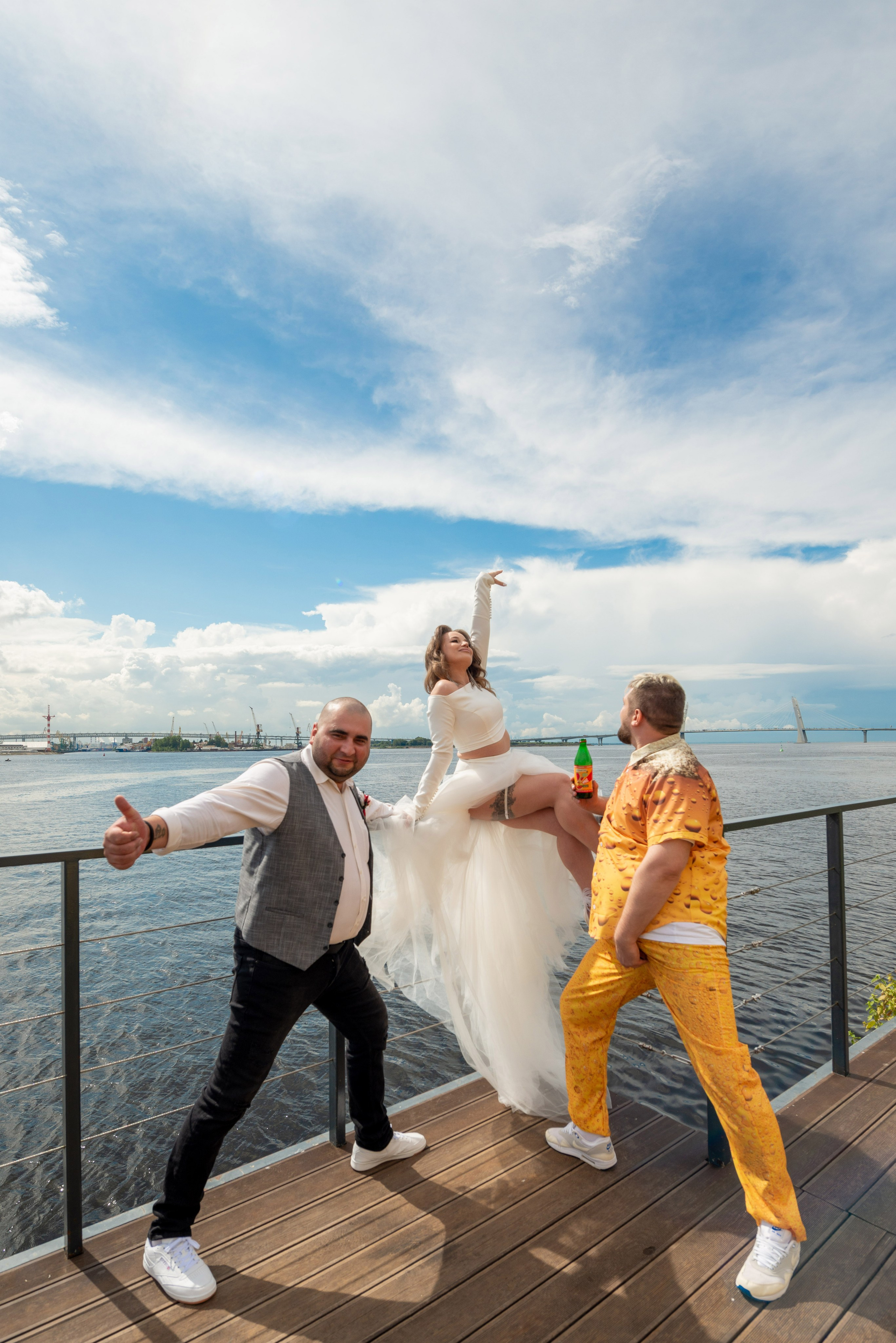 Экстравагантная свадебная фотосессия Светланы и Славы по нетрадиционным и оригинальным местам для свадебной прогулки в Санкт-Петербурге. Портретный, семейный и свадебный фотограф в Санкт-Петербурге и в Пушкине Ширяев Денис