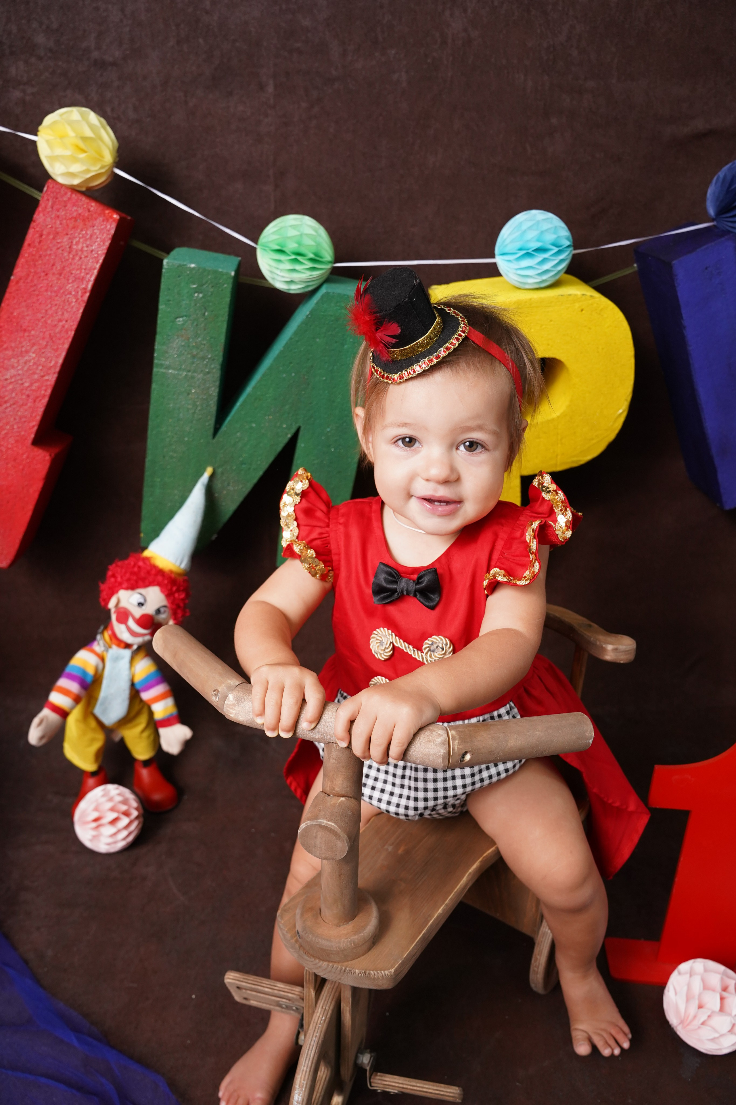 Фотосессия ГОДОВАСИЕ. Фотограф новорожденных, детей до года и беременных в Симферополе