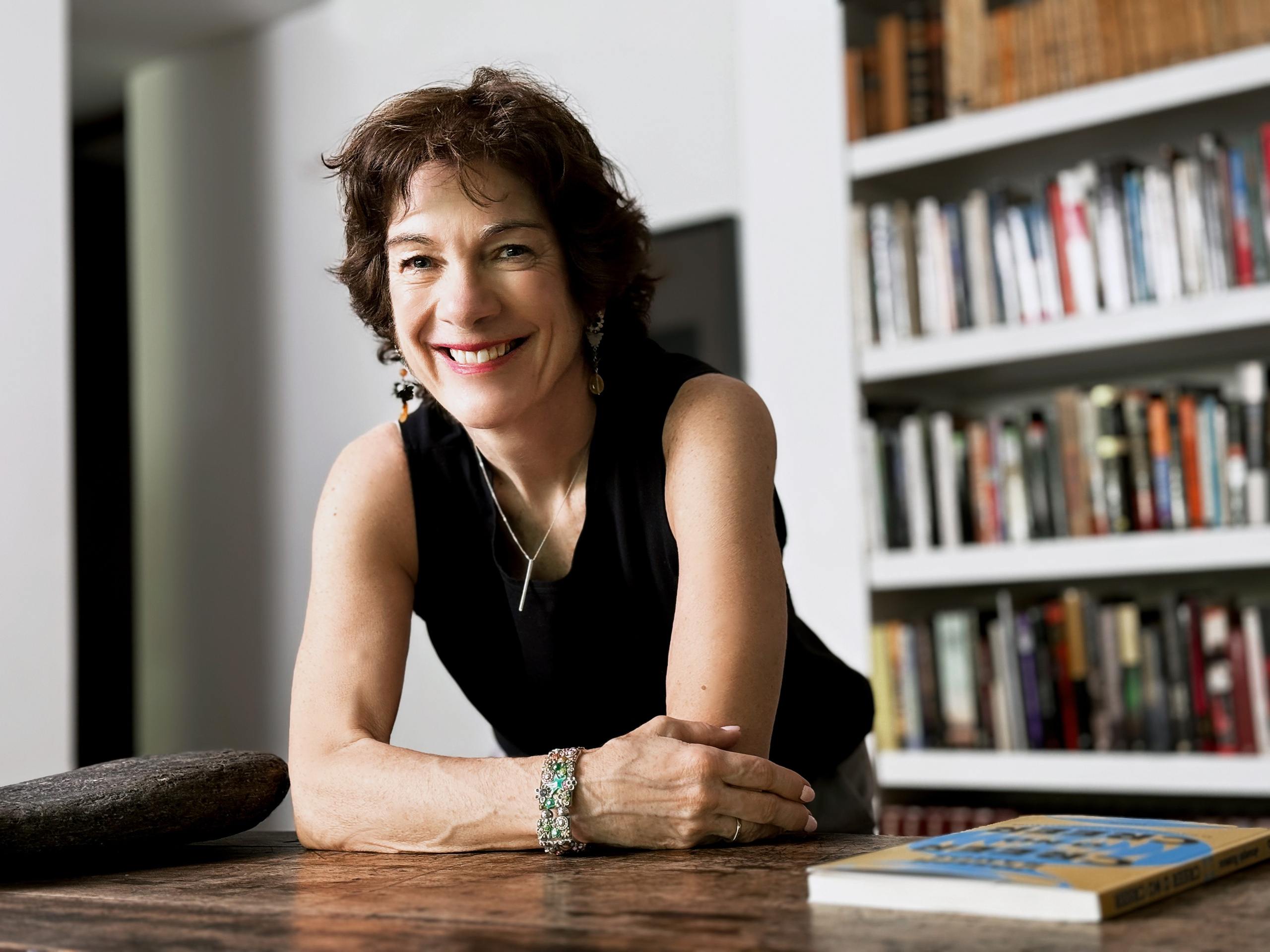 Fotografía Corporativa y Retratos Profesionales en Santiago, Chile. Retrato formal. Fotos Profesionales para LinkedIn, Empresas. Fotógrafa en Santiago, Chile | Julia Zalnova