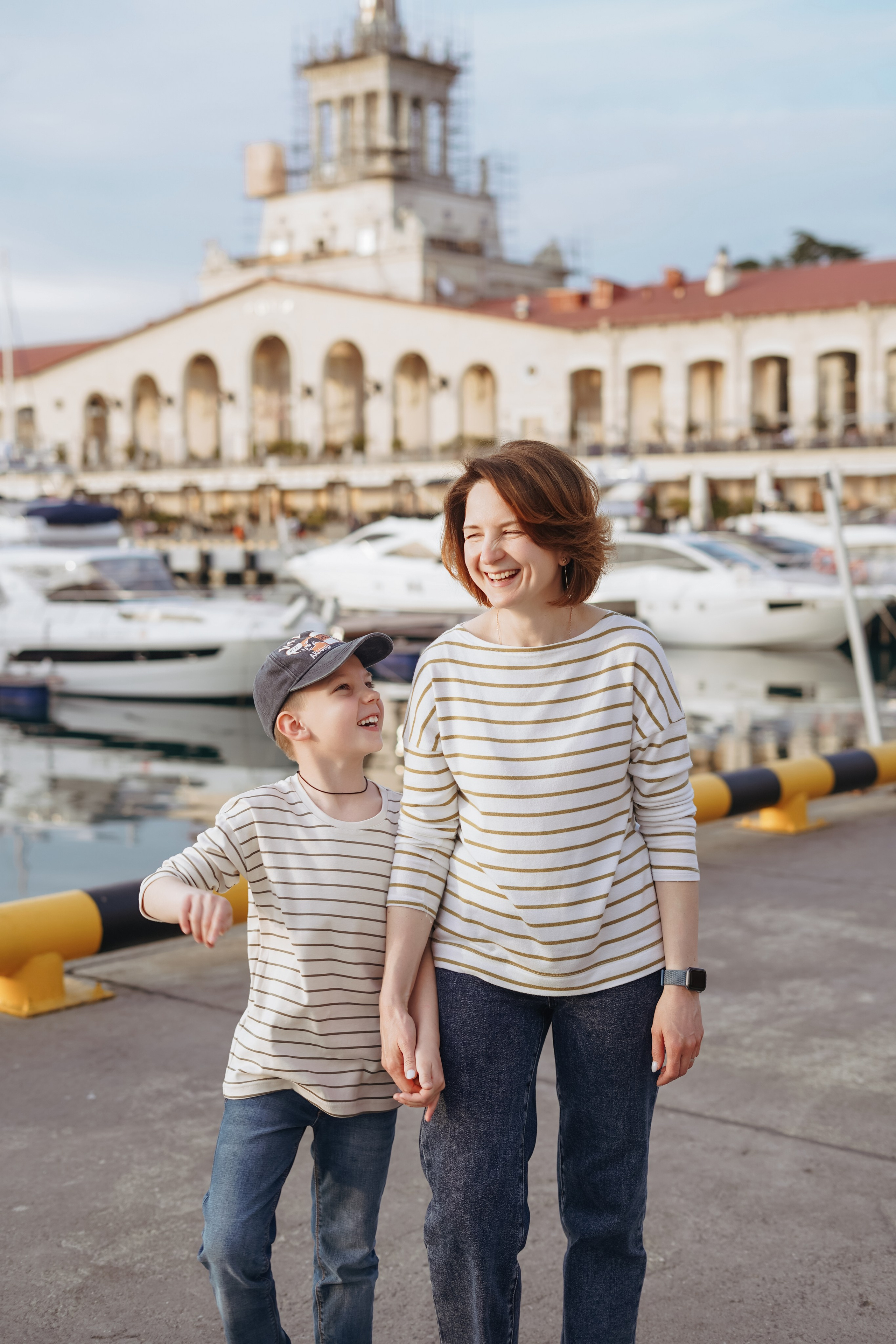 Екатерина и Ярослав, а также море, яхты и много смеха. Фотограф в Сочи и Абхазии | Фототуры | September Air