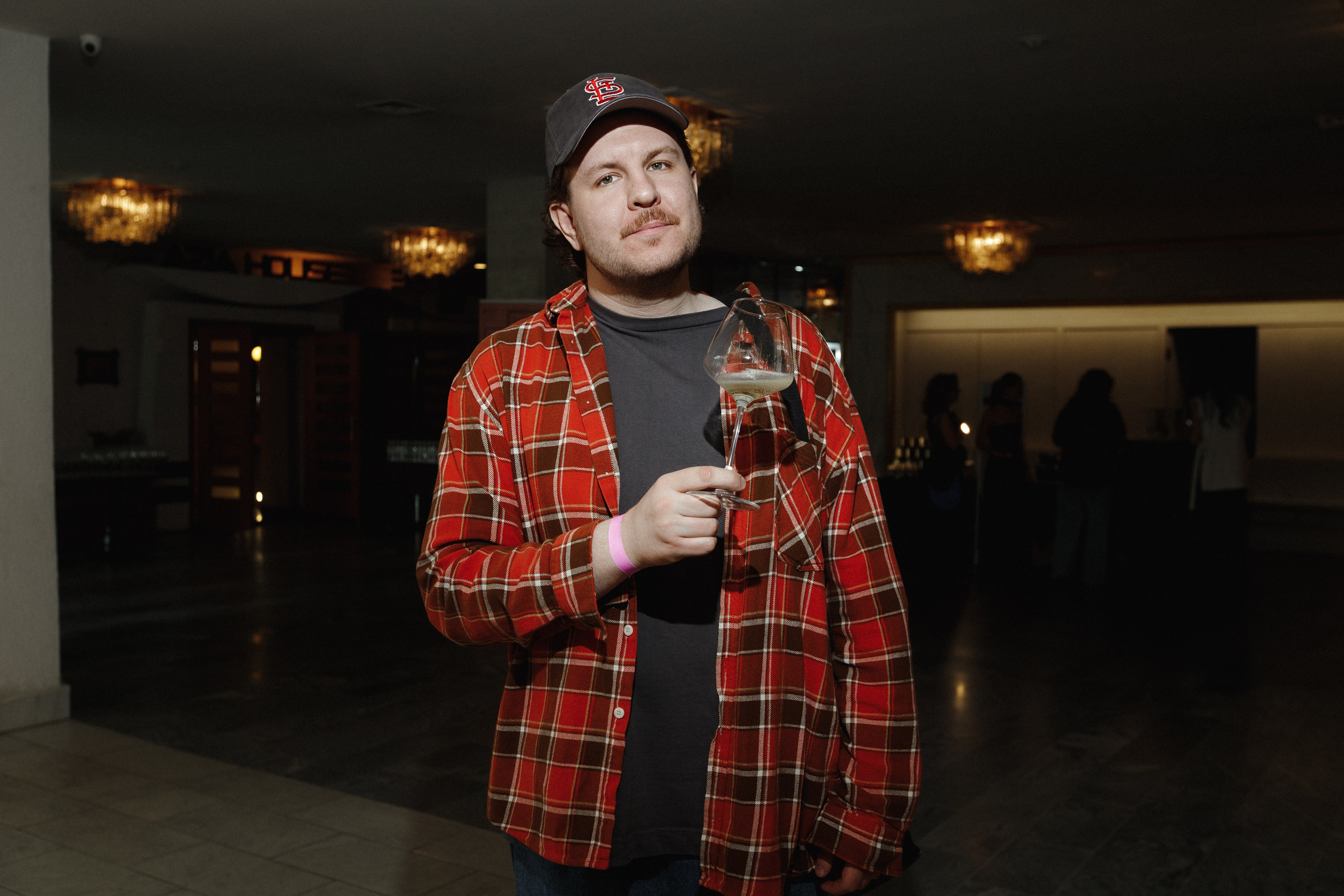 ФЕСТИВАЛЬ ИГРИСТЫХ ВИН. СВОИ. ФОТООТЧЕТЫ-СОБЫТИЯ-МЕСТА