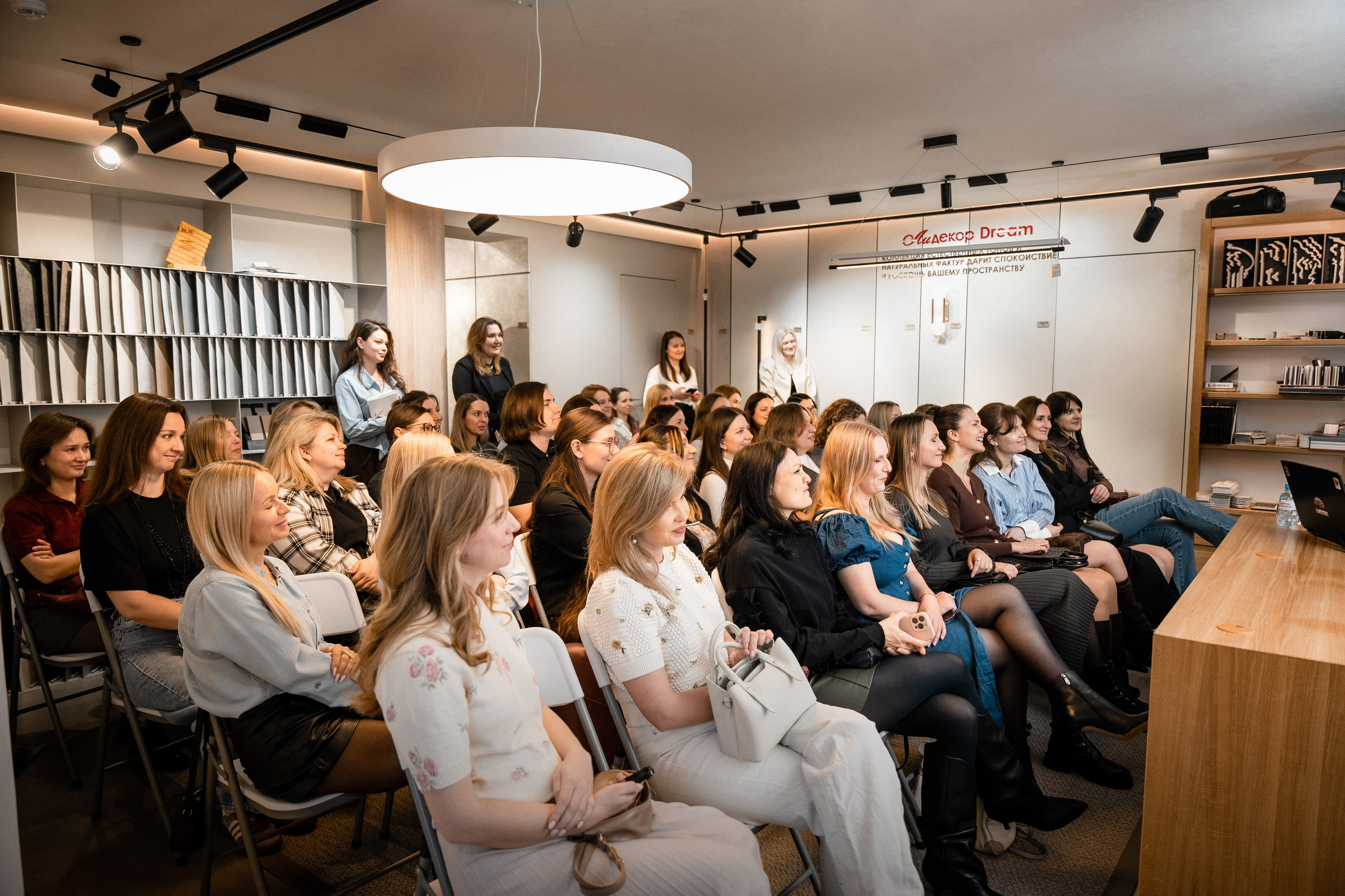 Профессиональная фото и видеосъёмка мероприятий в Воронеже. Фотограф и видеограф Максим Карпов Воронеж