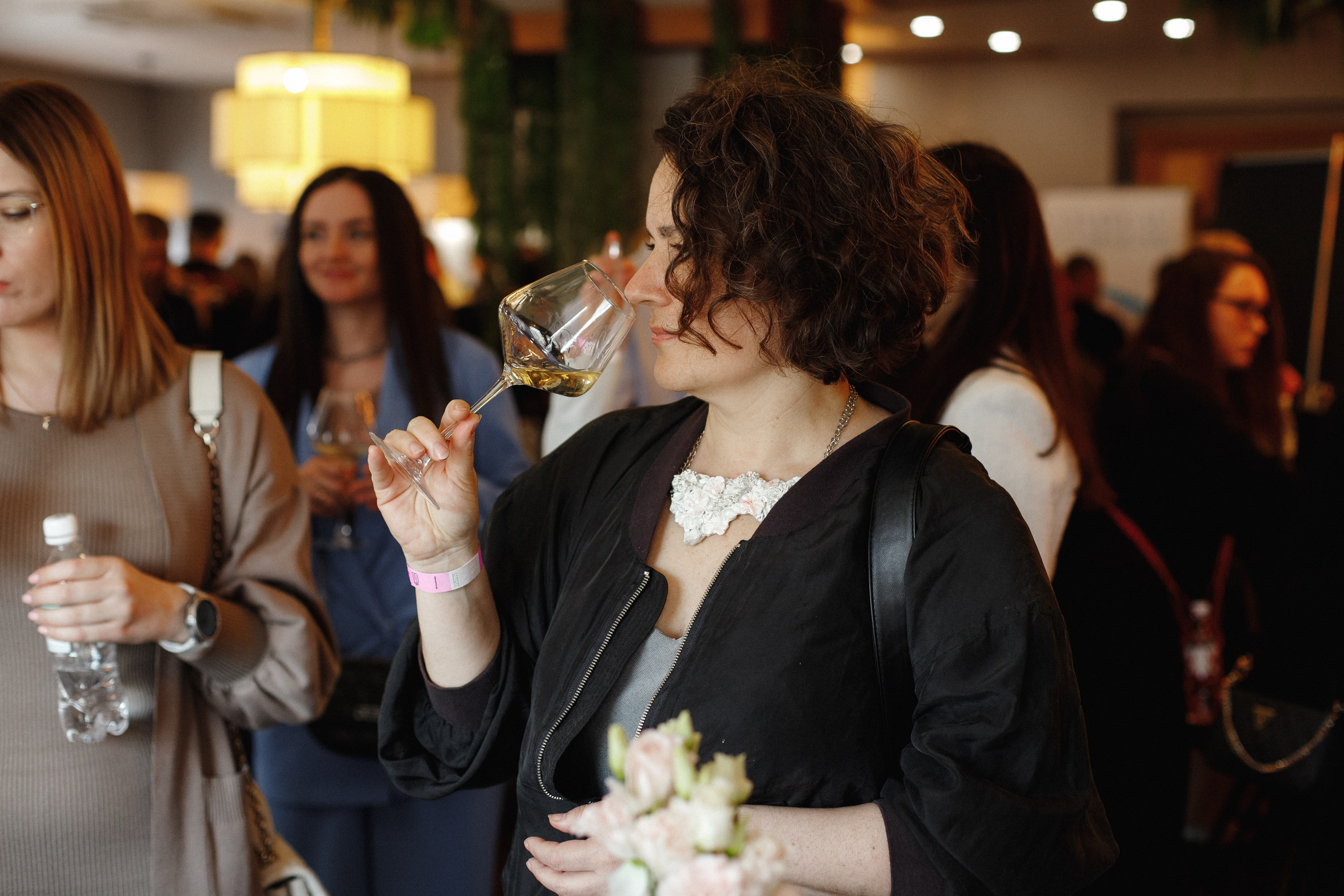 ФЕСТИВАЛЬ ИГРИСТЫХ ВИН. СВОИ. ФОТООТЧЕТЫ-СОБЫТИЯ-МЕСТА