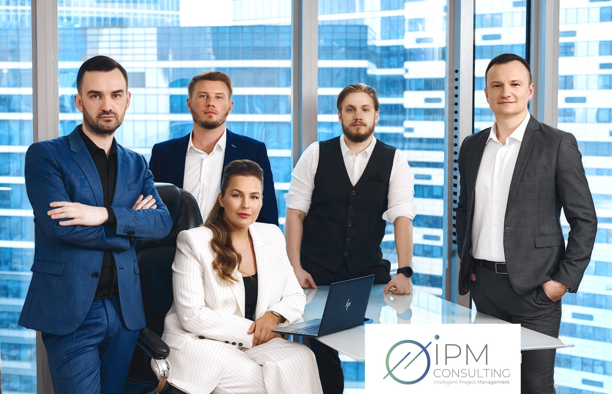 Деловая фотосессия для коллектива в офисе | Москва